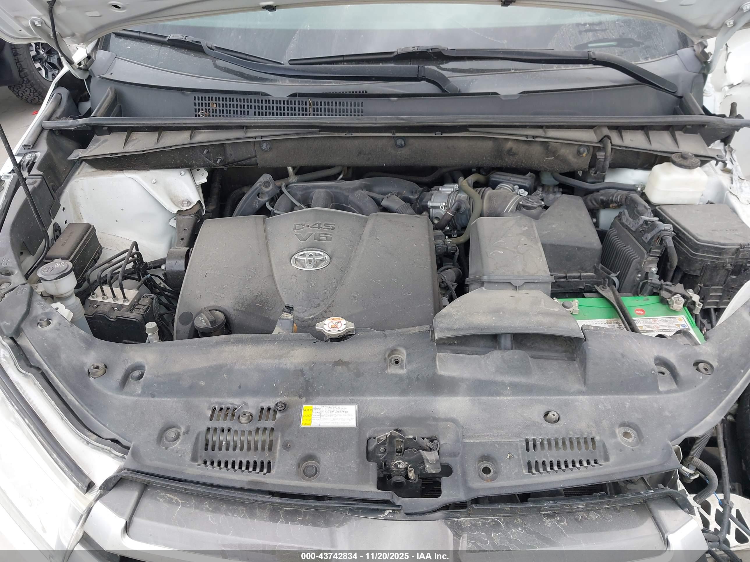 TOYOTA HIGHLANDER image 10