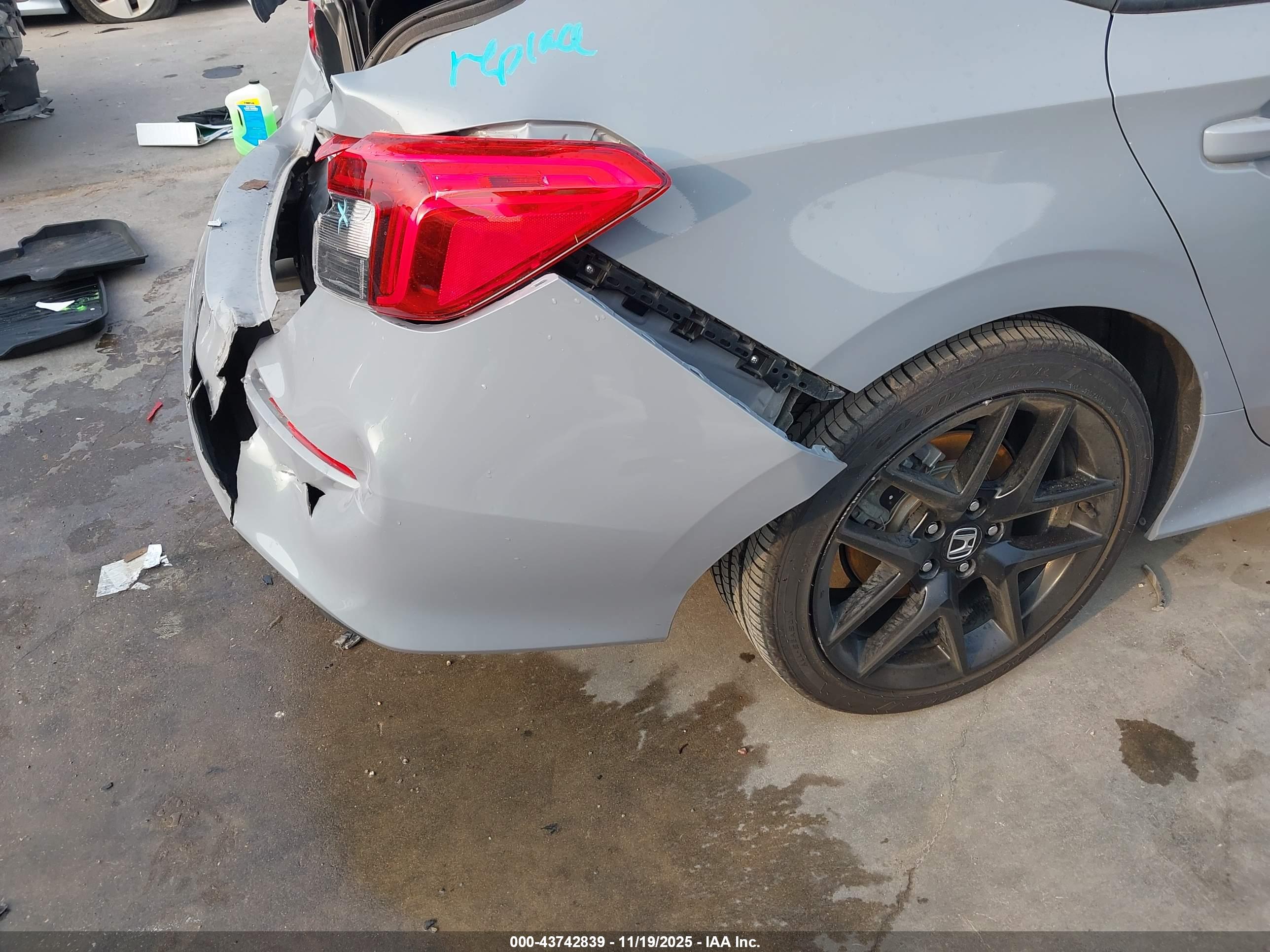 HONDA CIVIC image 6