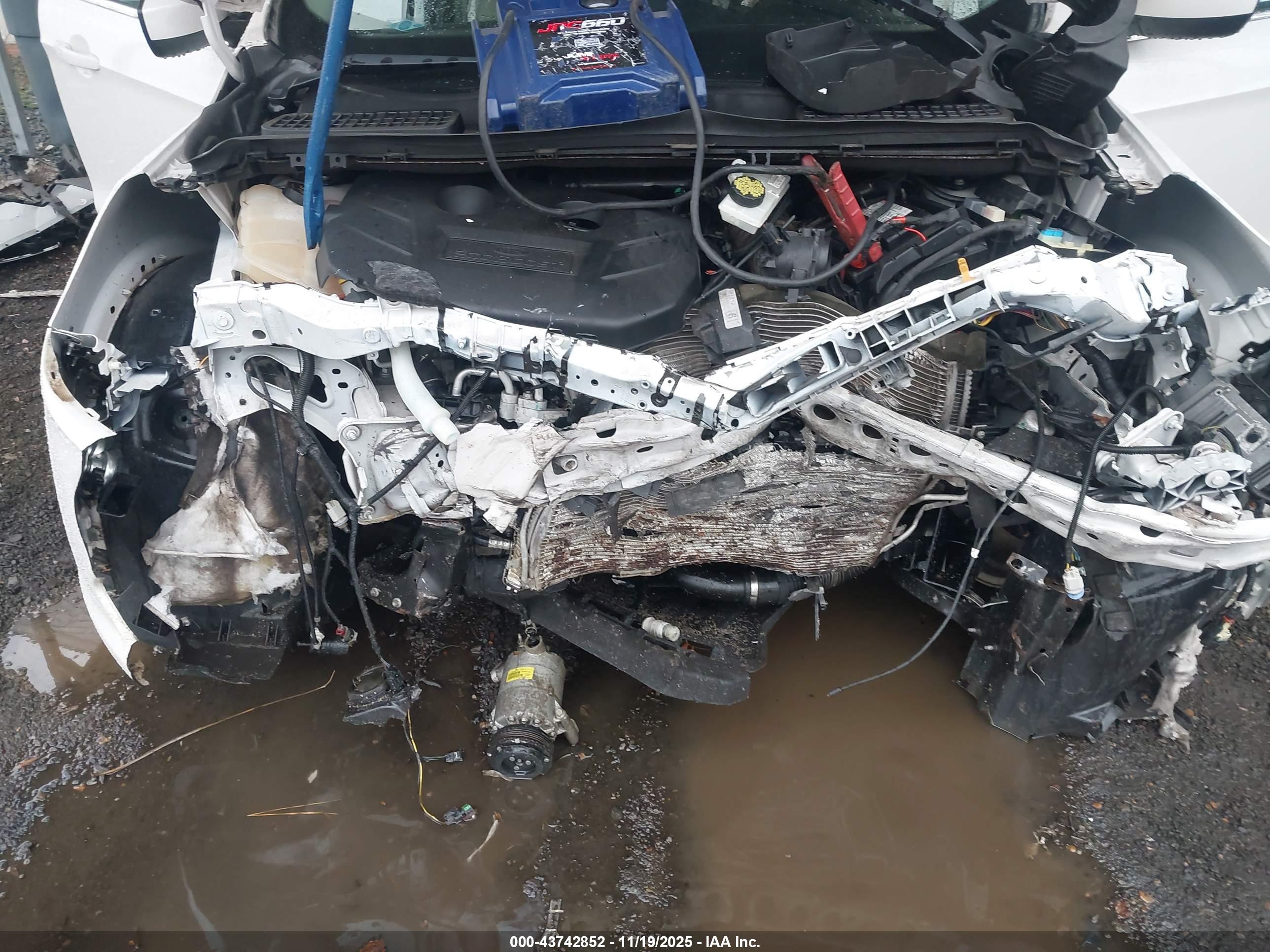 FORD ESCAPE image 10
