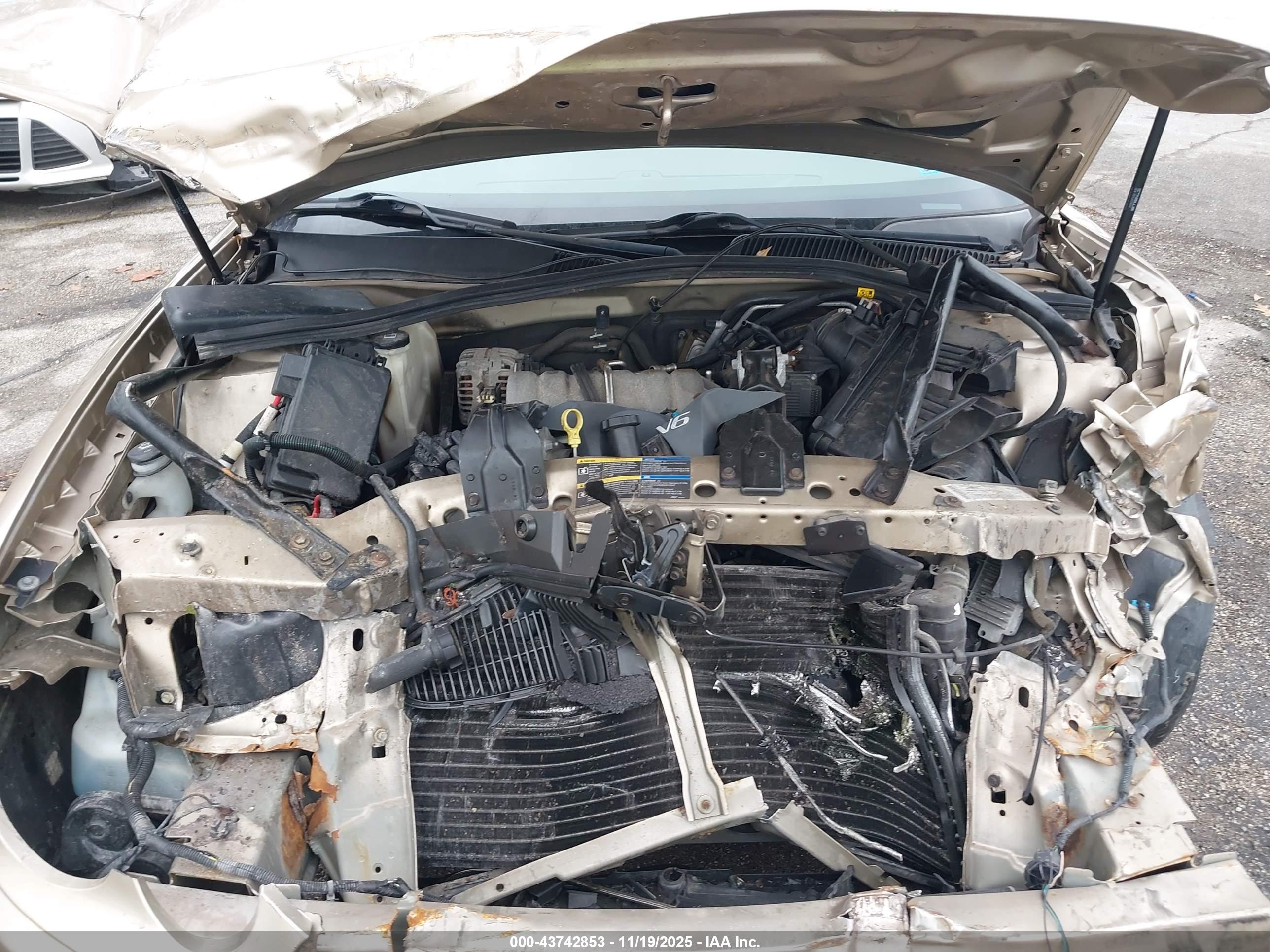 BUICK LACROSSE image 10