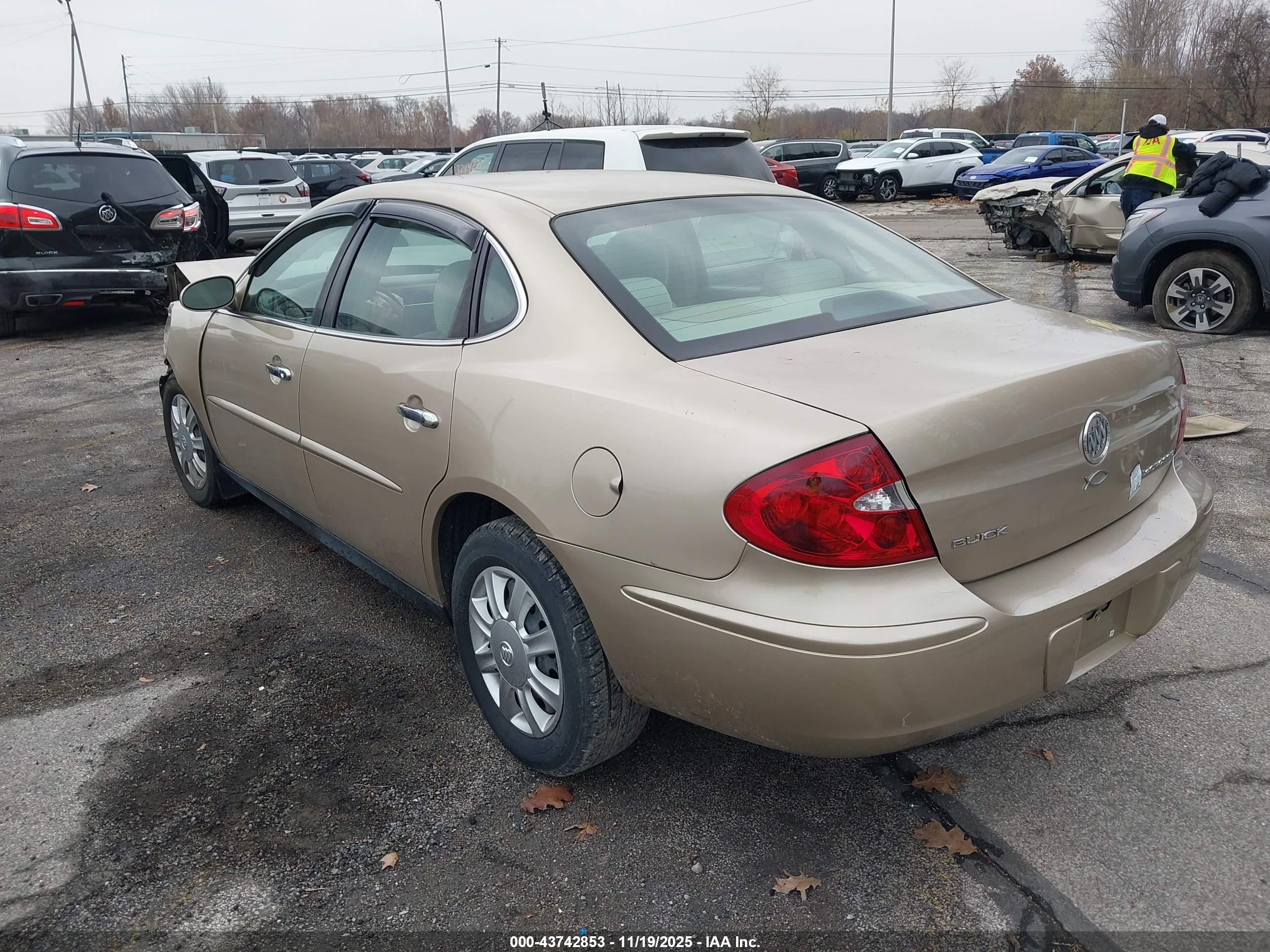 BUICK LACROSSE image 3