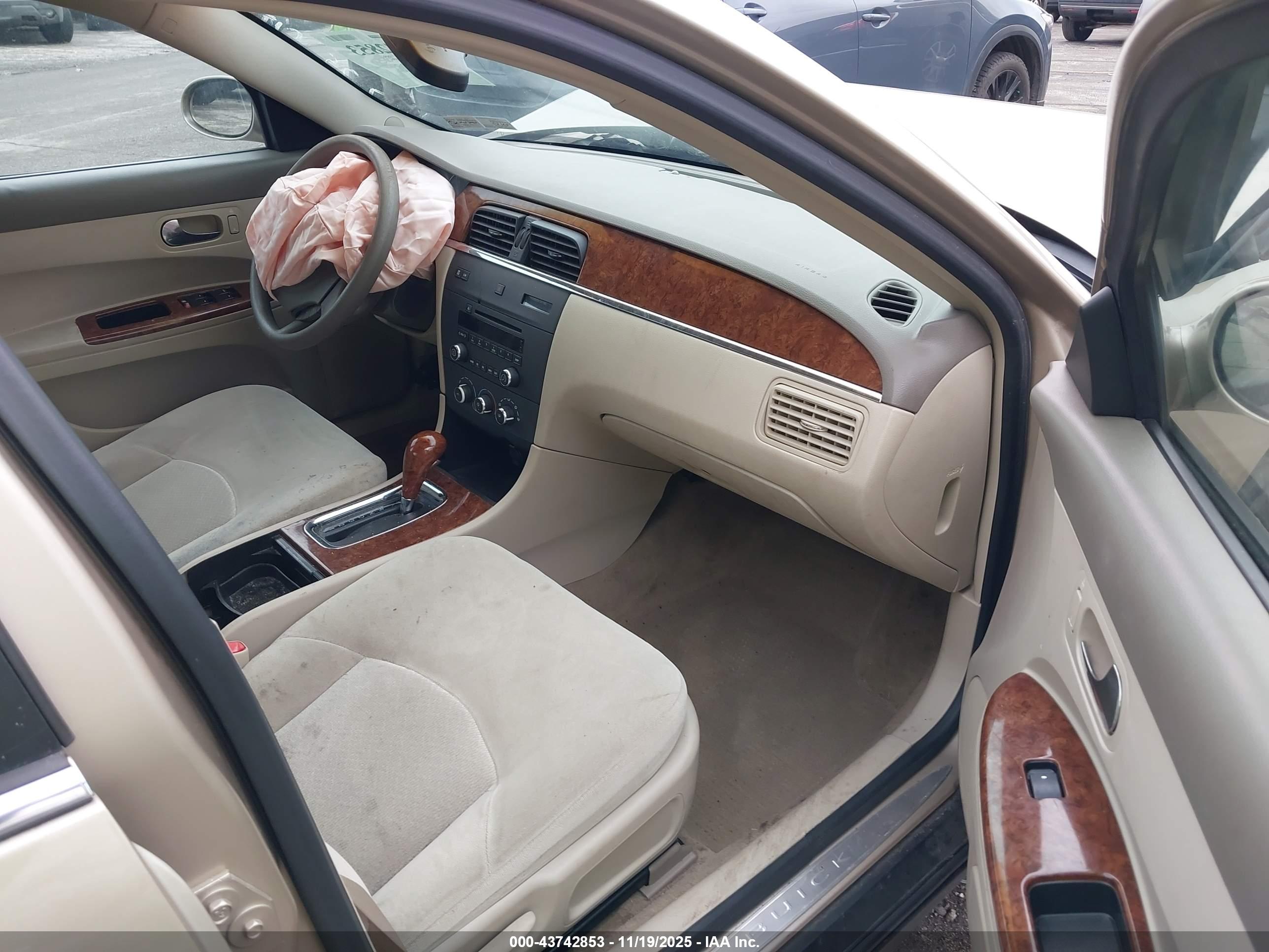 BUICK LACROSSE image 5