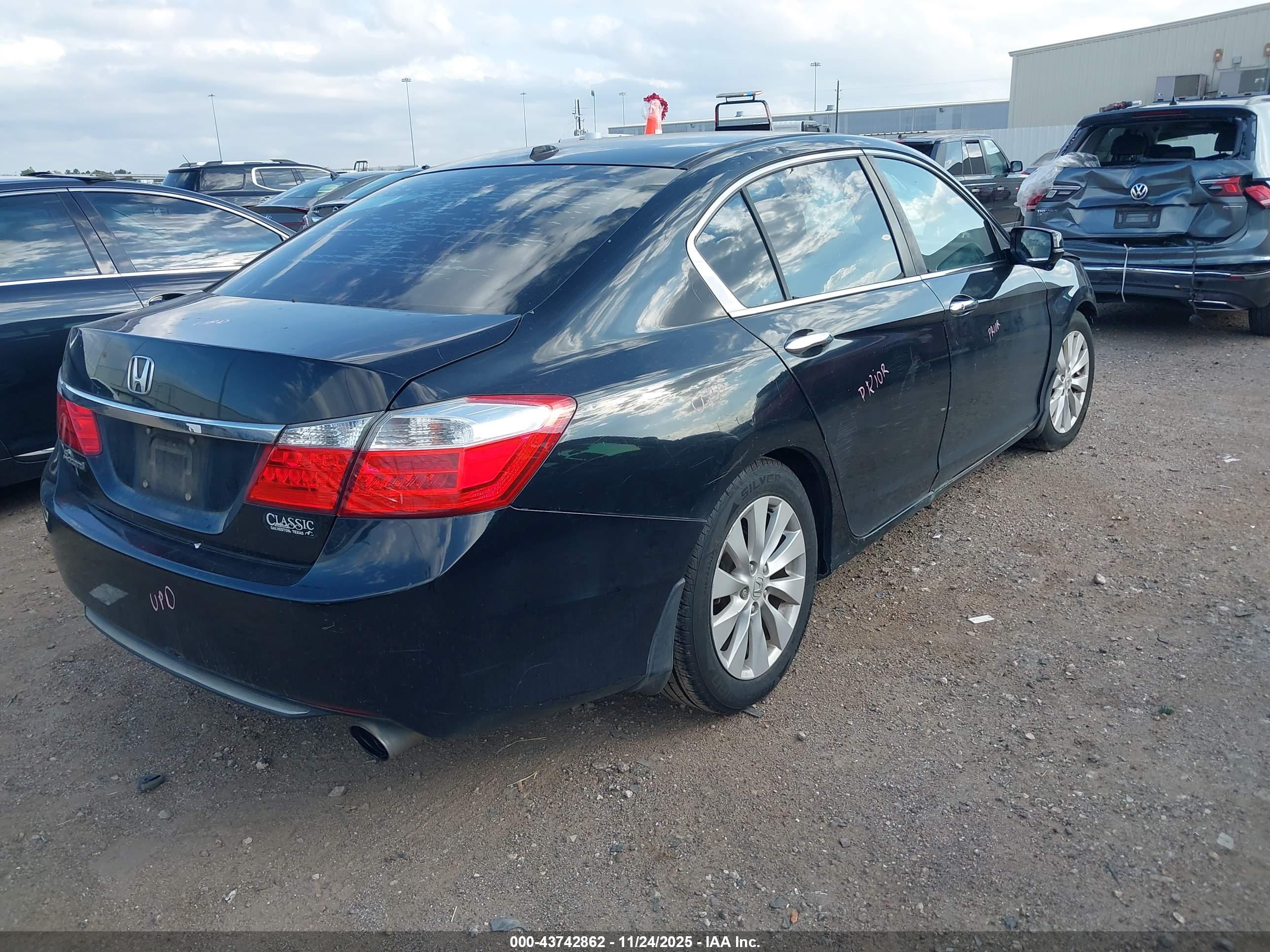HONDA ACCORD image 4