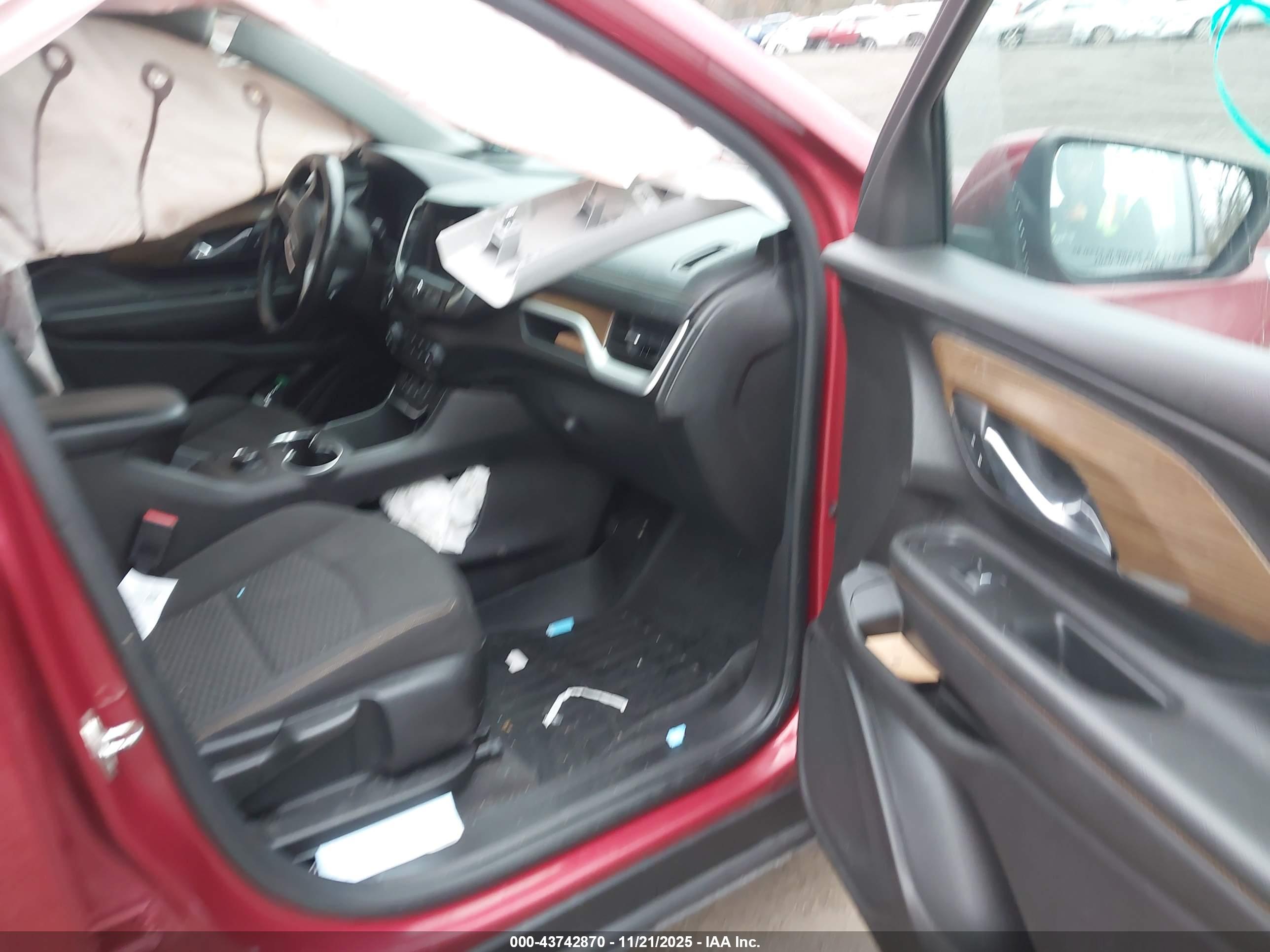 GMC TERRAIN image 5