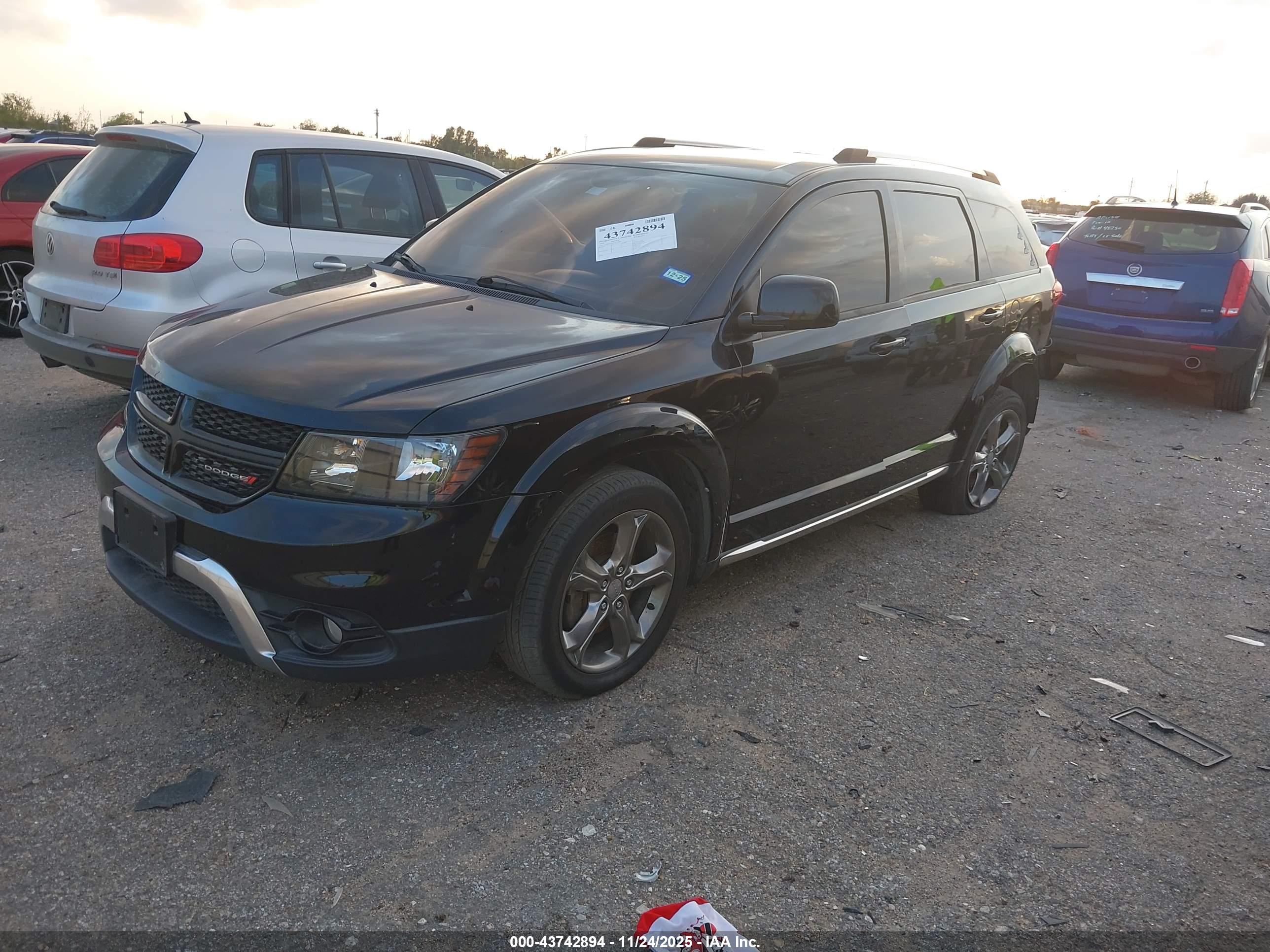 DODGE JOURNEY image 2