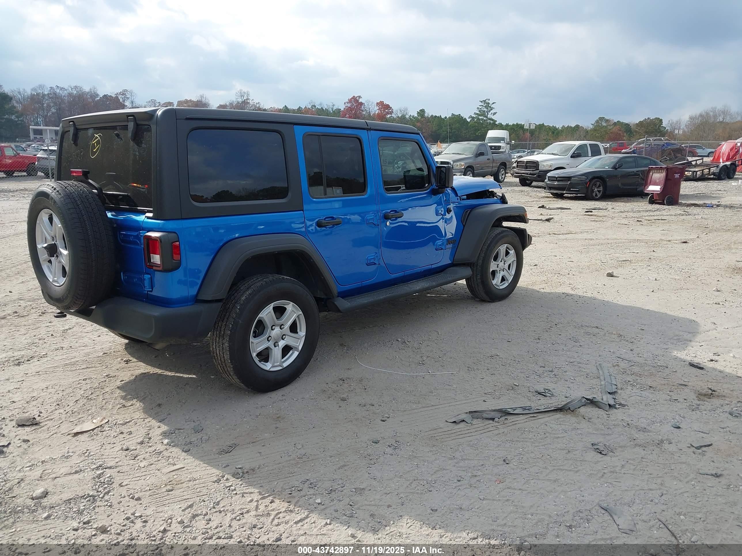 JEEP WRANGLER image 4