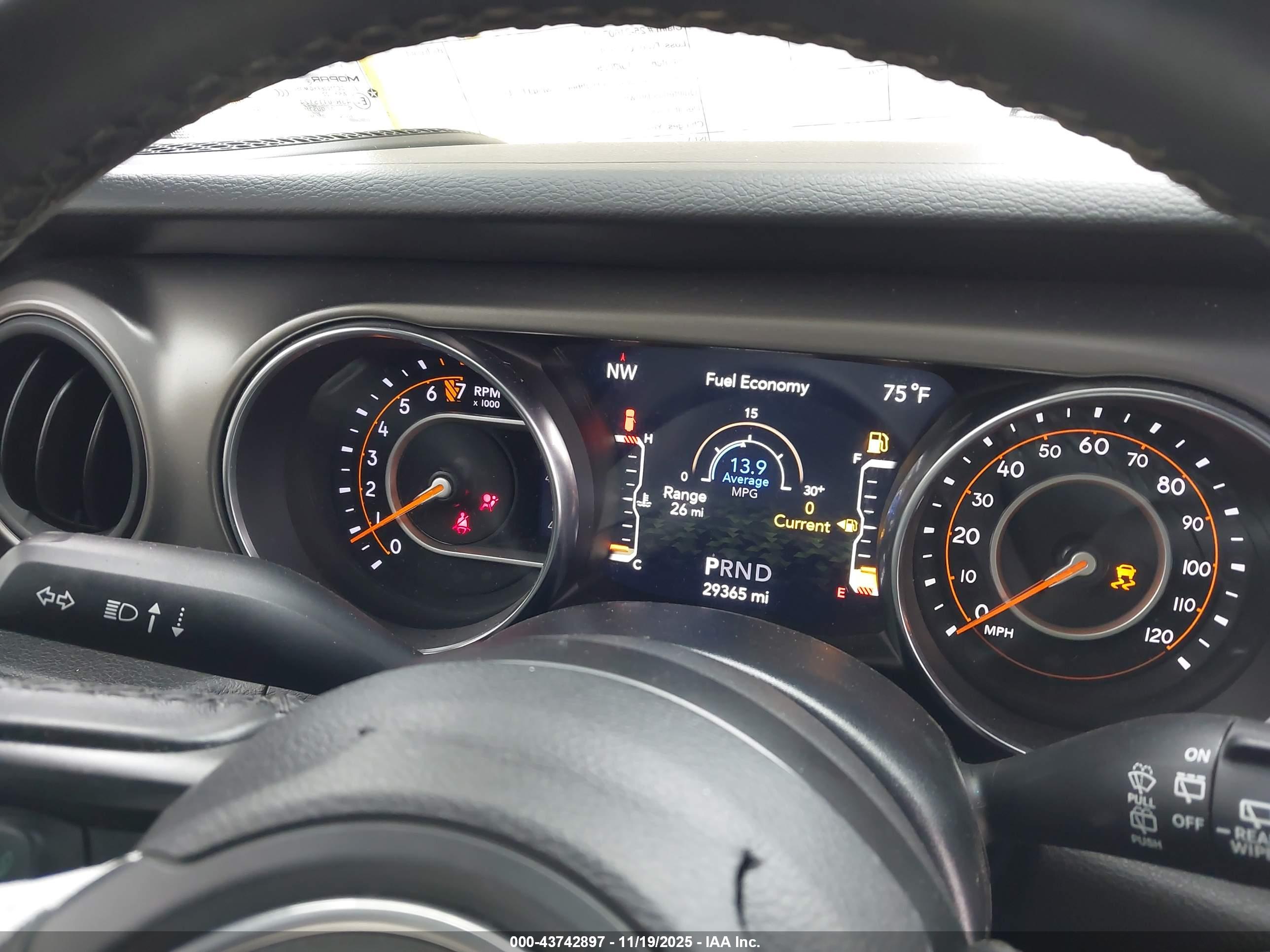 JEEP WRANGLER image 7