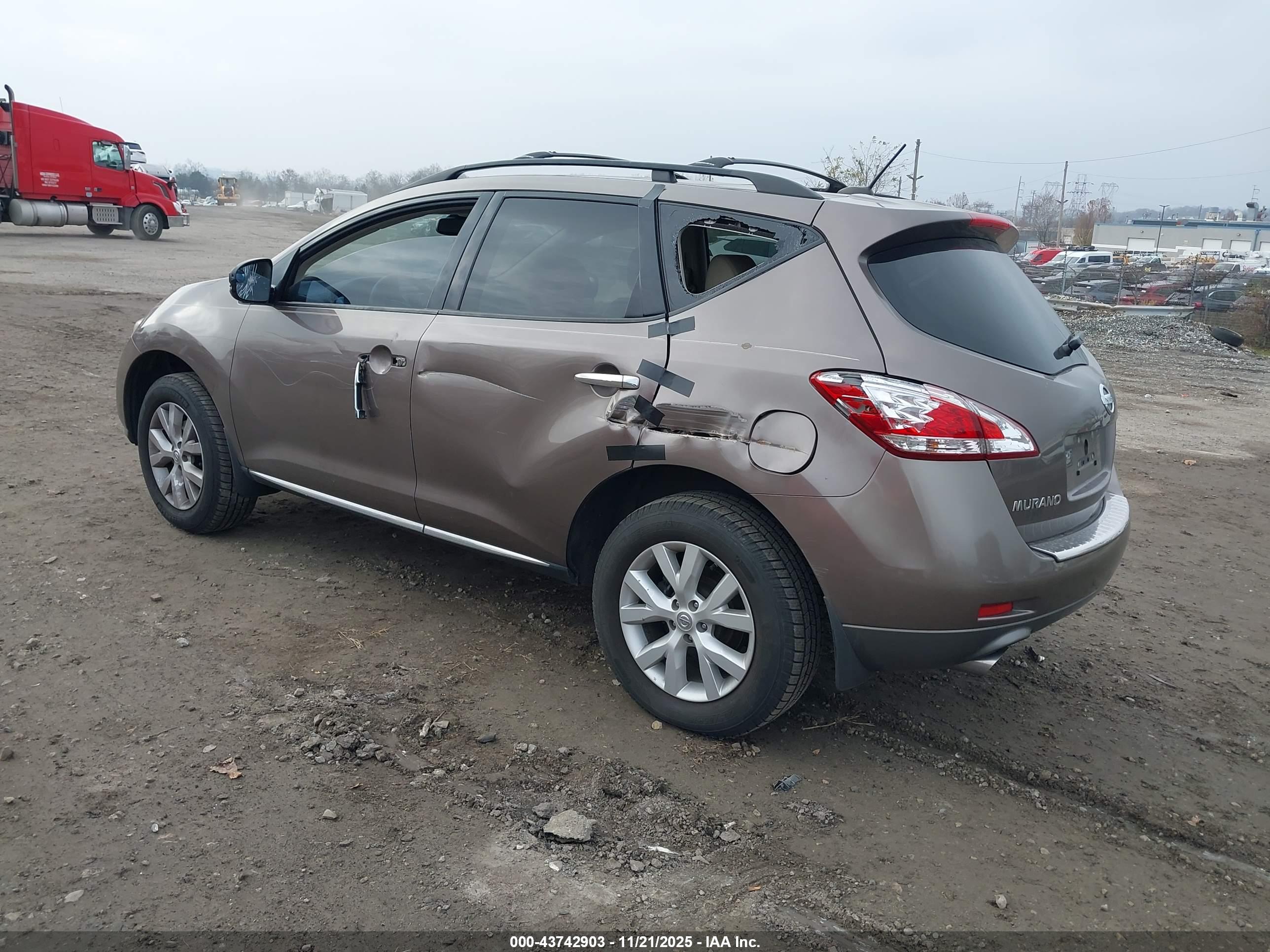 NISSAN MURANO image 3