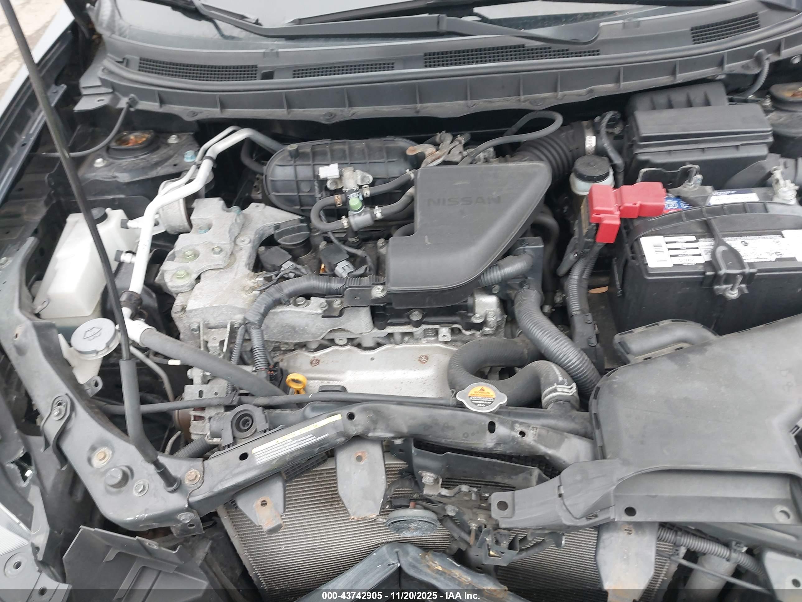 NISSAN ROGUE image 10