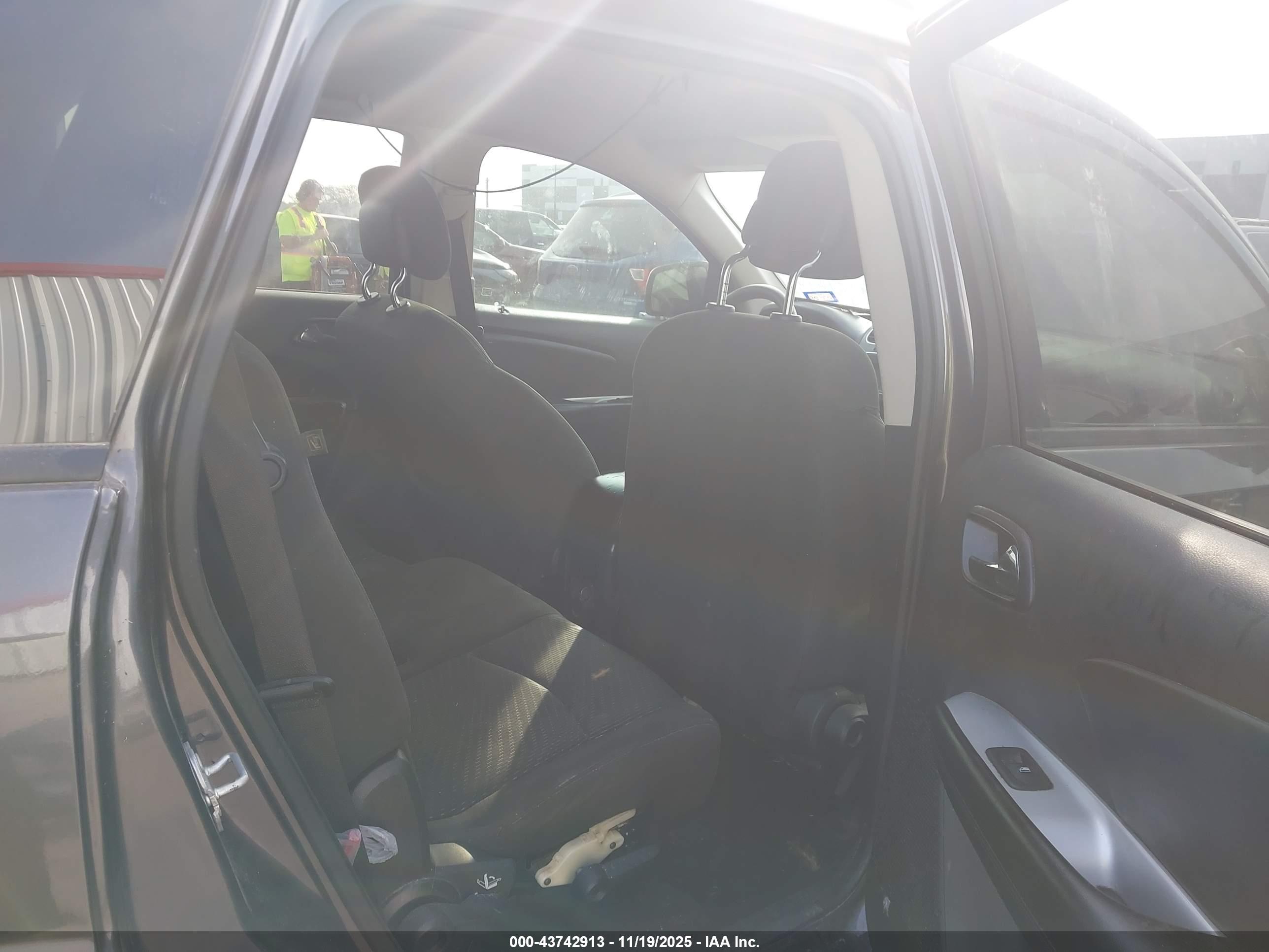 DODGE JOURNEY image 8