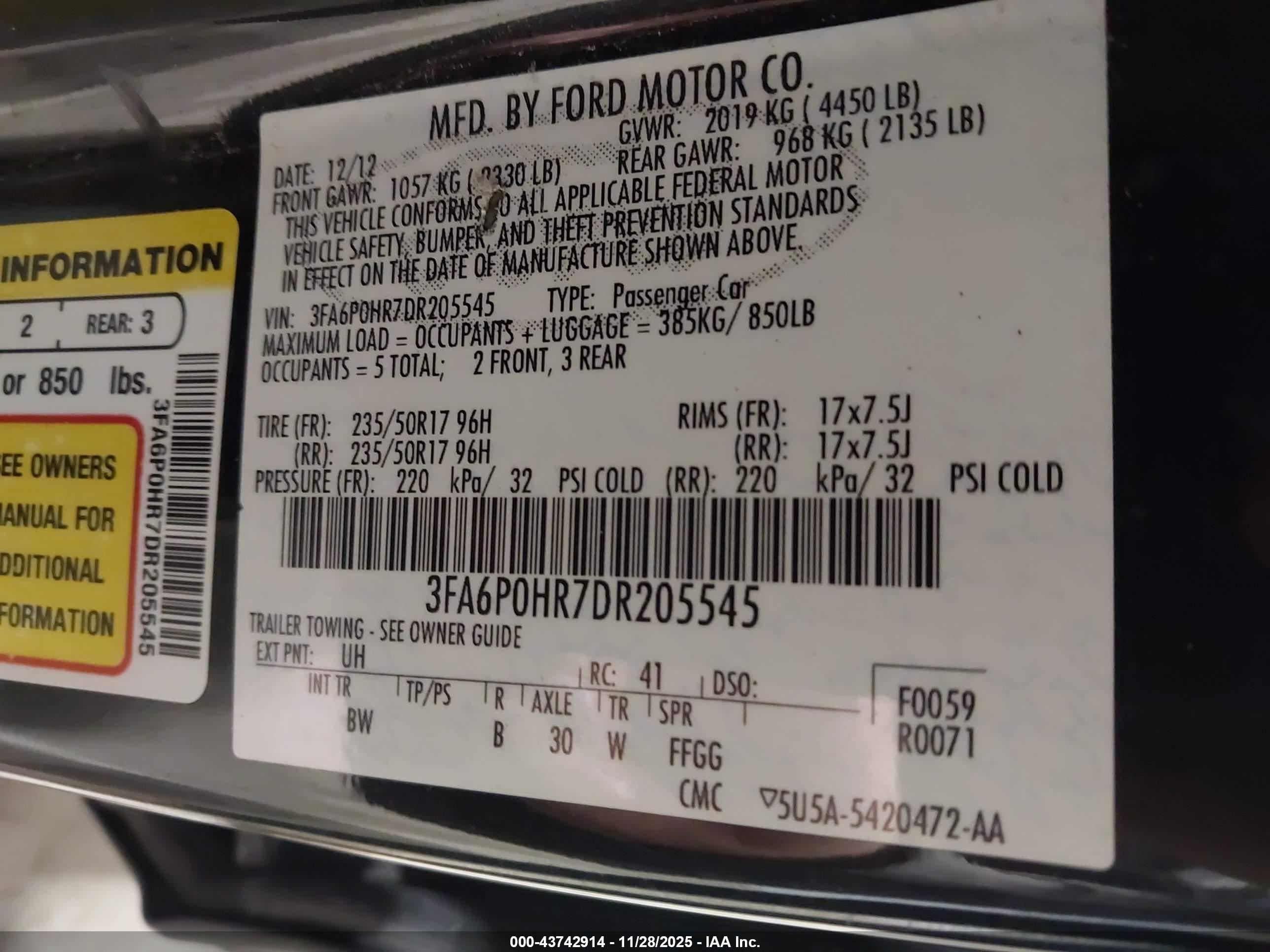 FORD FUSION image 9