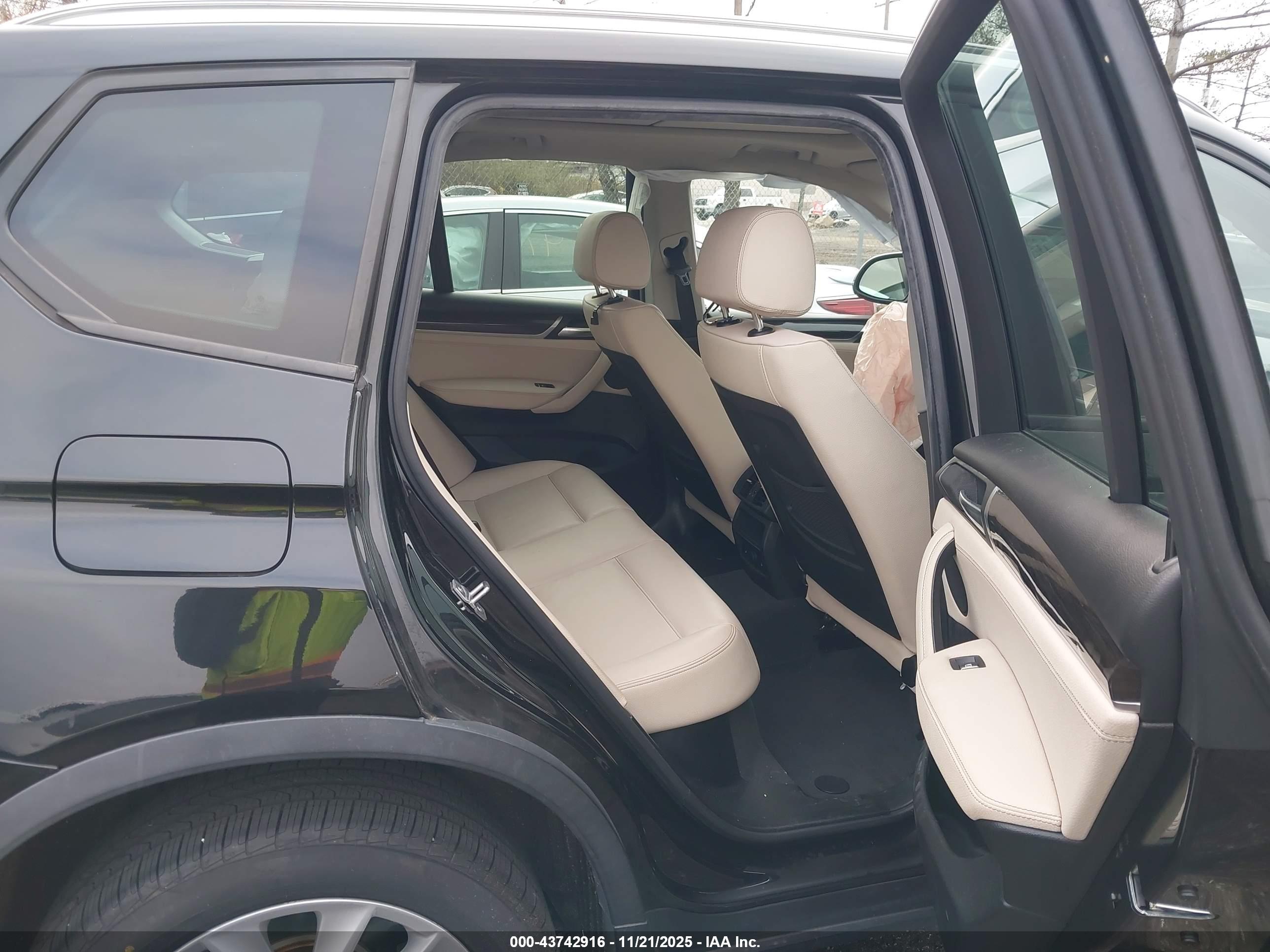 BMW X3 image 8