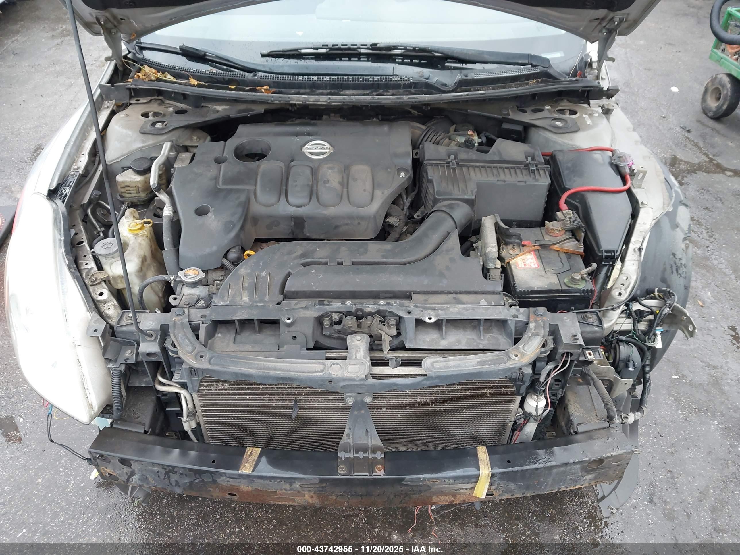 NISSAN ALTIMA image 10