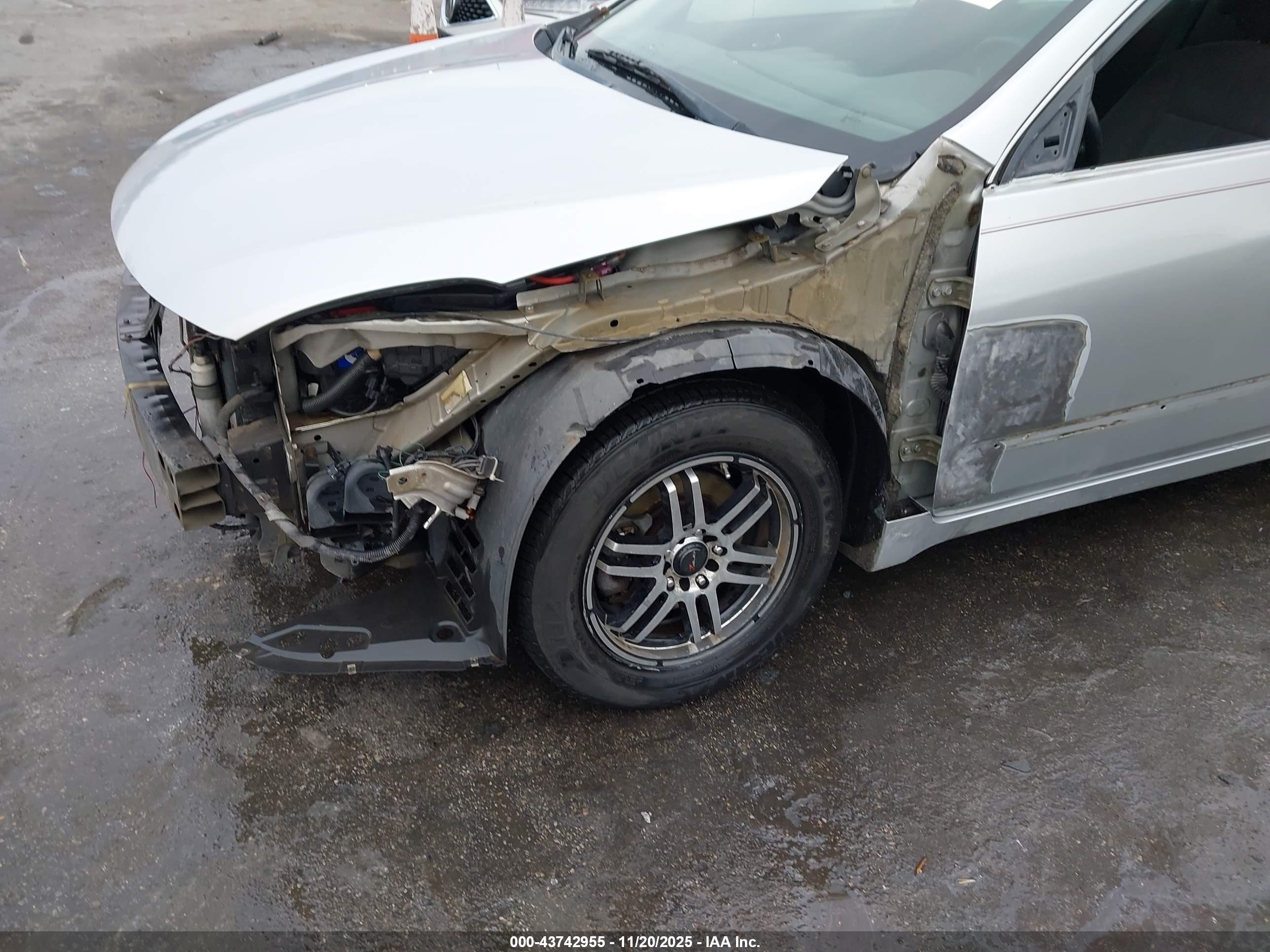NISSAN ALTIMA image 6