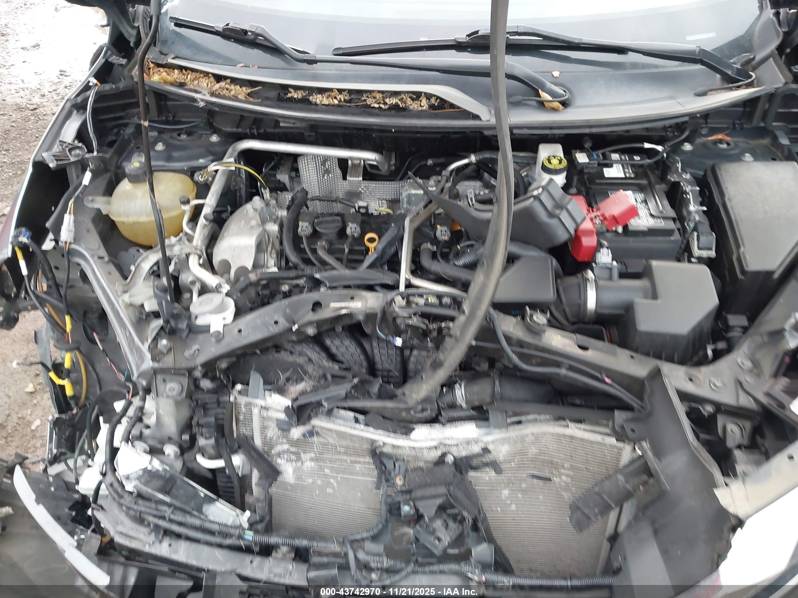 NISSAN ROGUE image 10