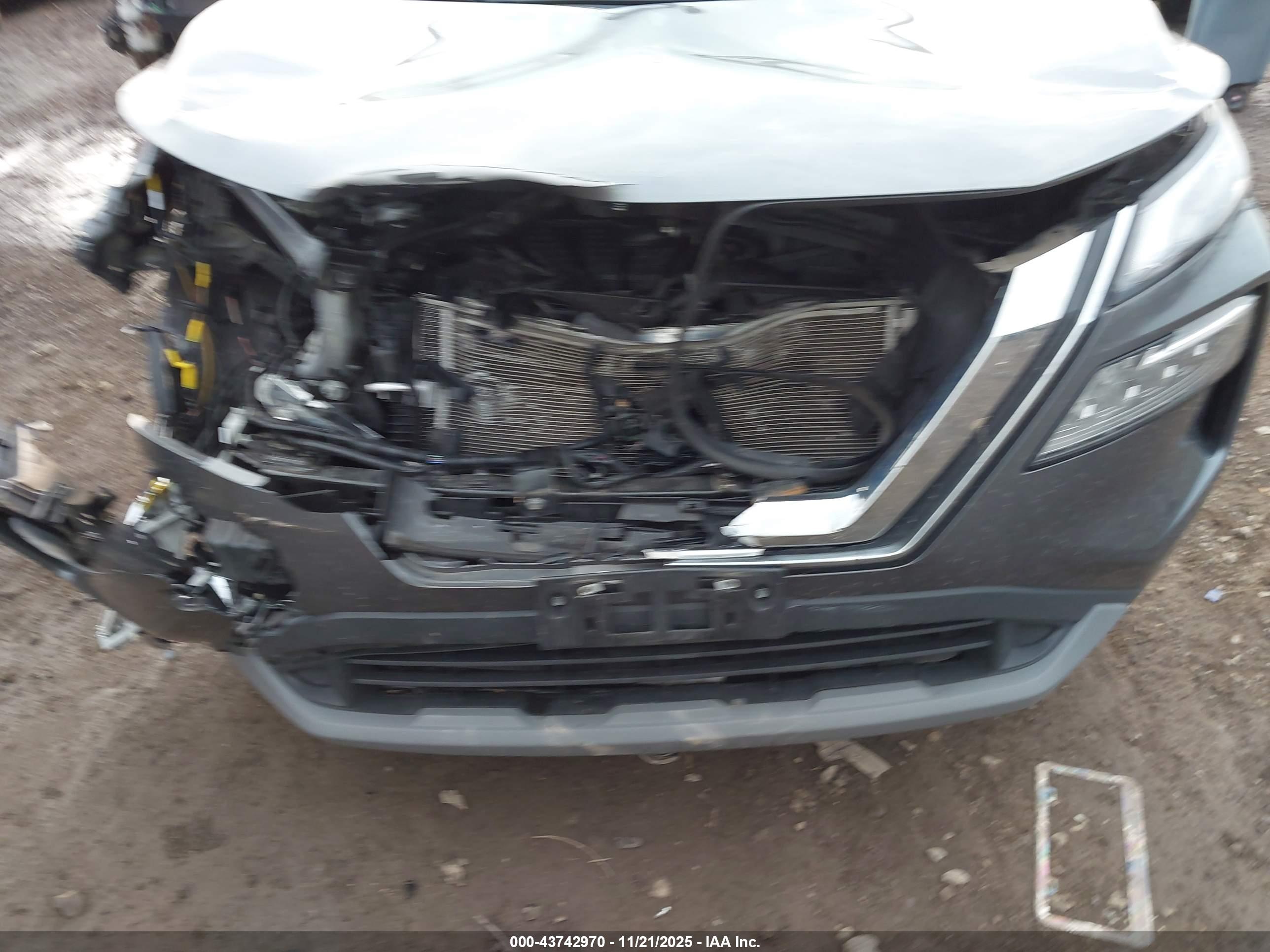 NISSAN ROGUE image 6