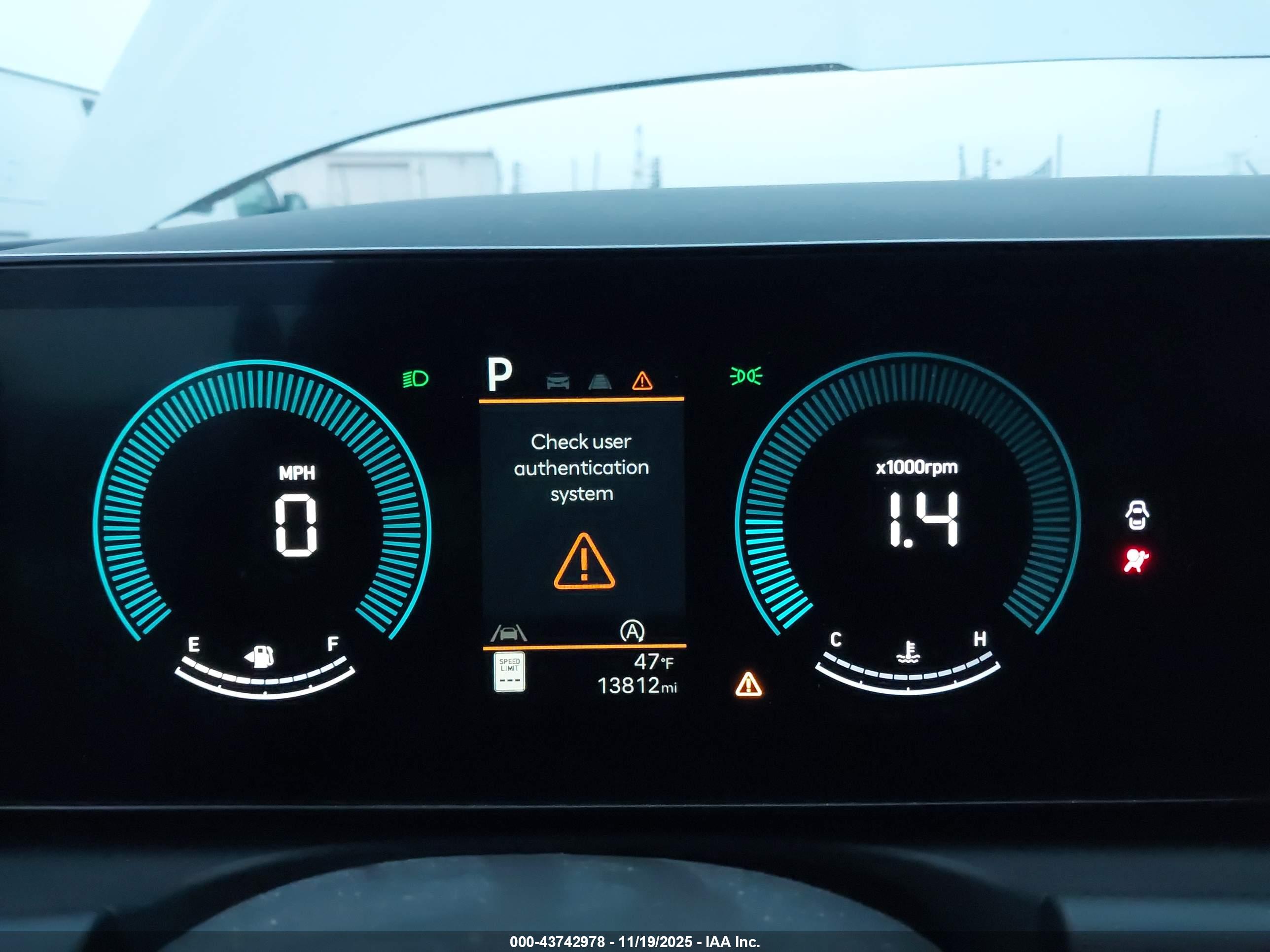 HYUNDAI TUCSON image 7