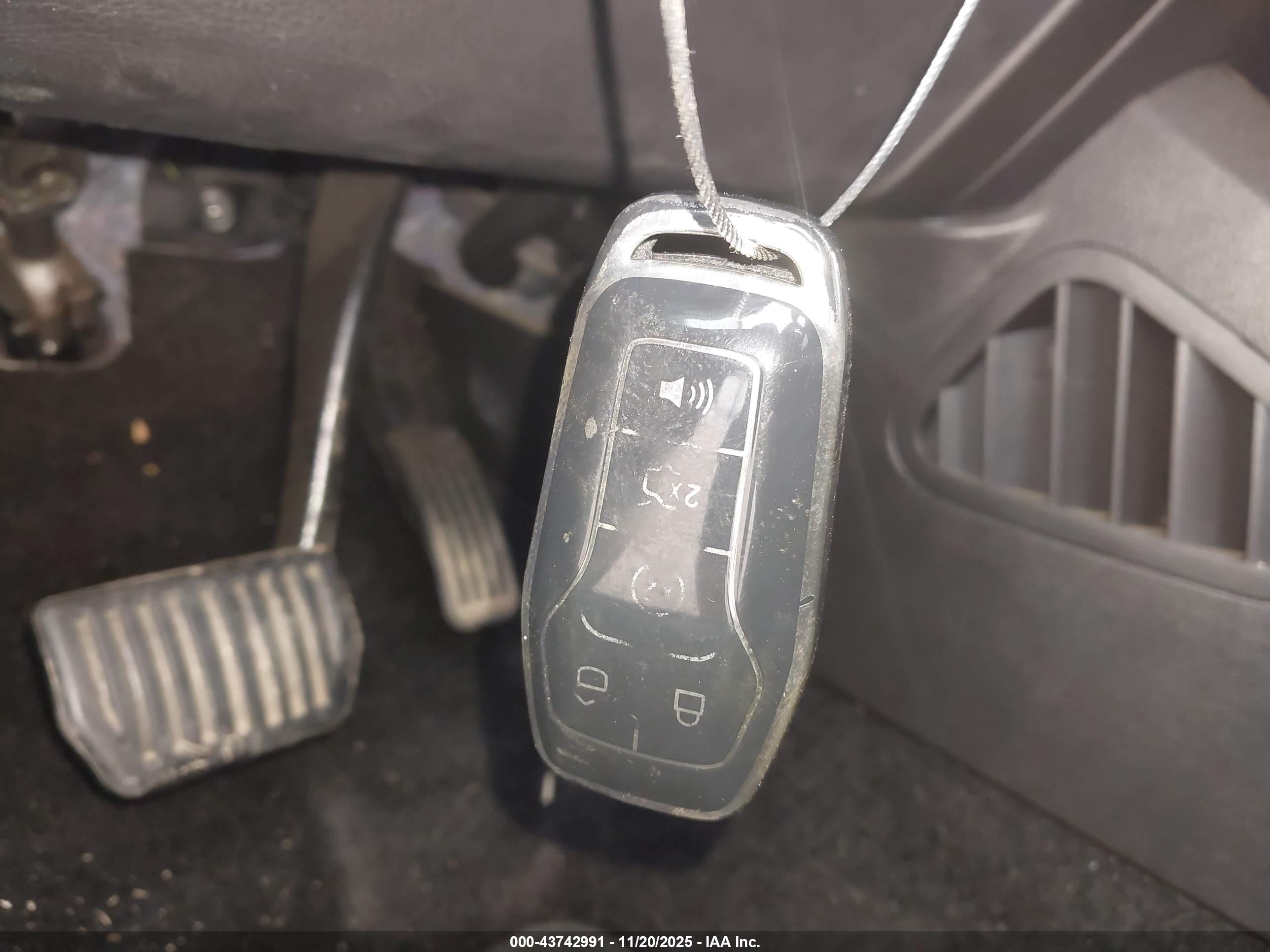 FORD EDGE image 11