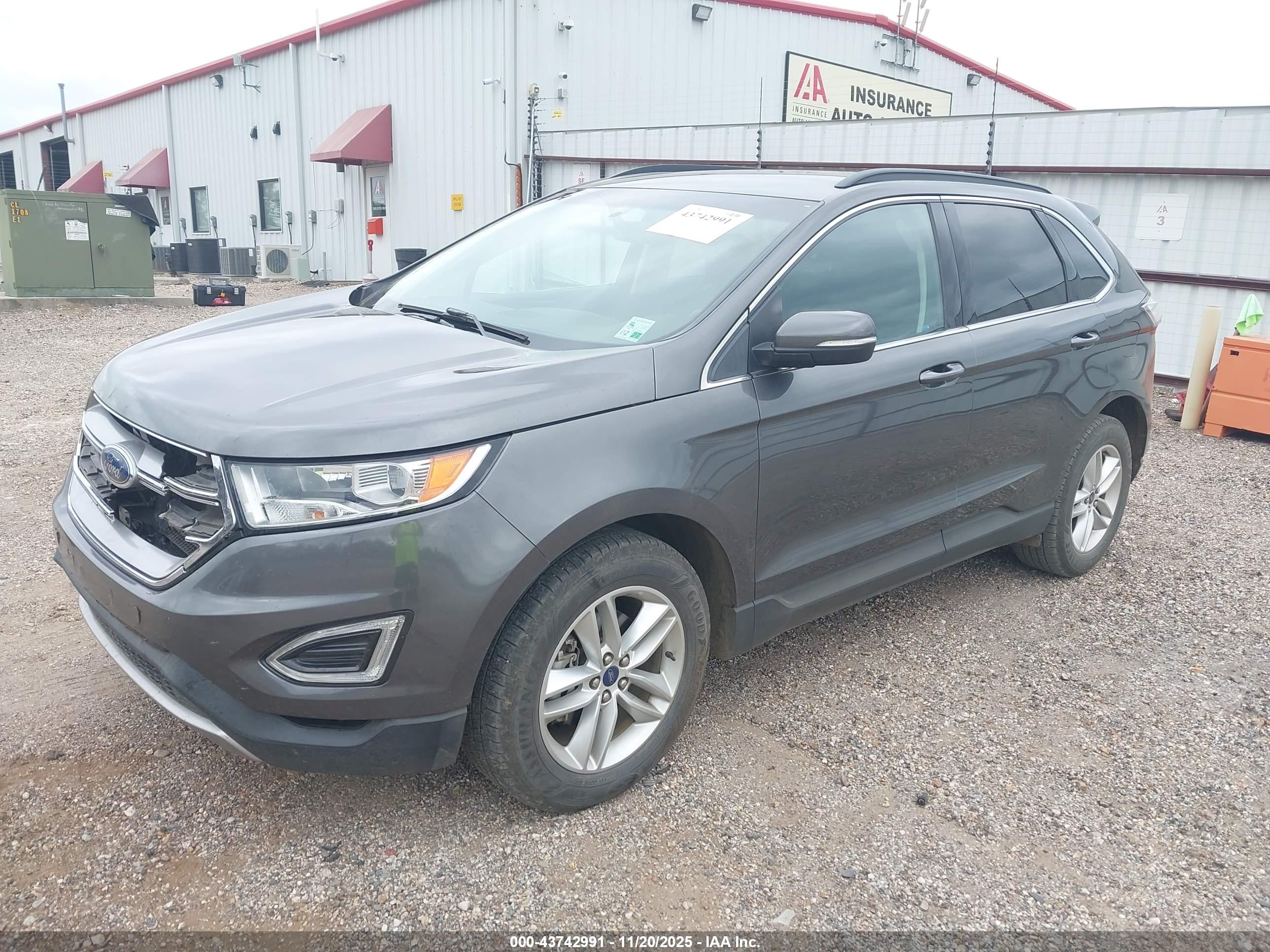 FORD EDGE image 2