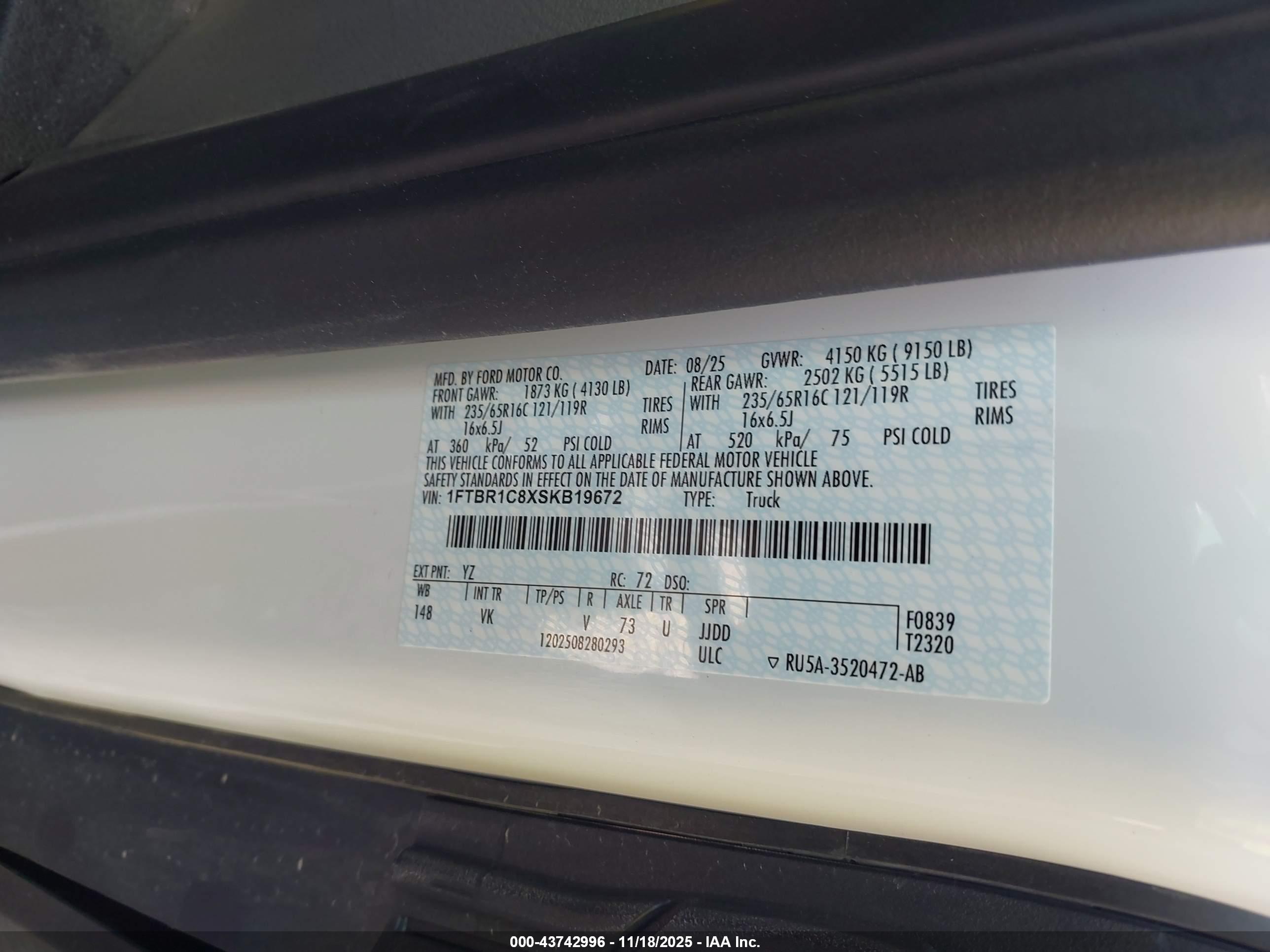 FORD TRANSIT-250 image 9
