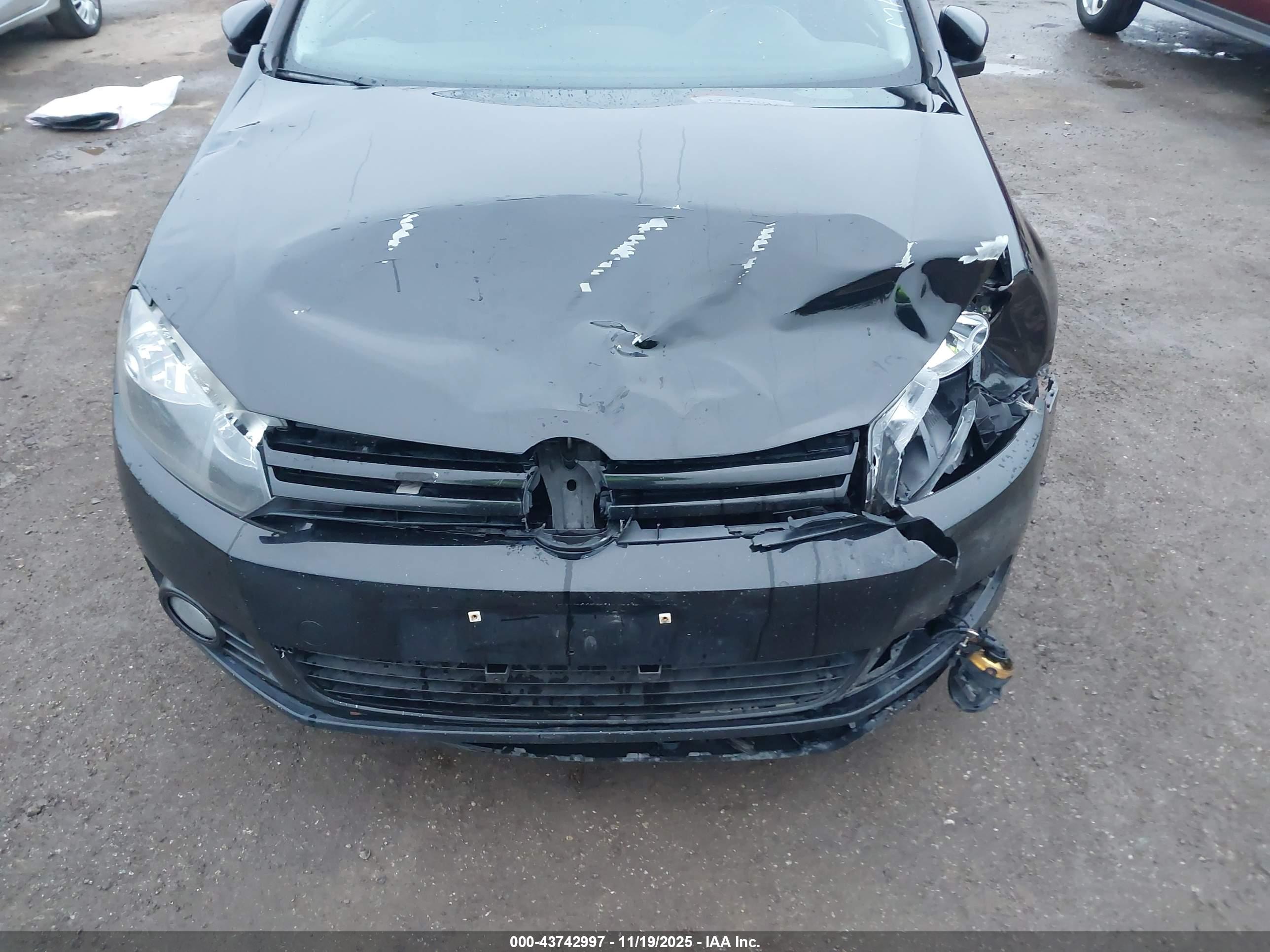 VOLKSWAGEN GOLF image 6