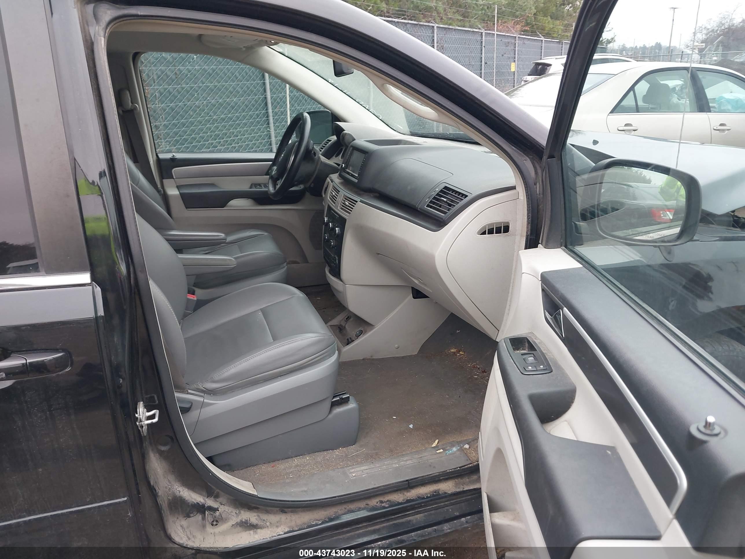 VOLKSWAGEN ROUTAN image 5