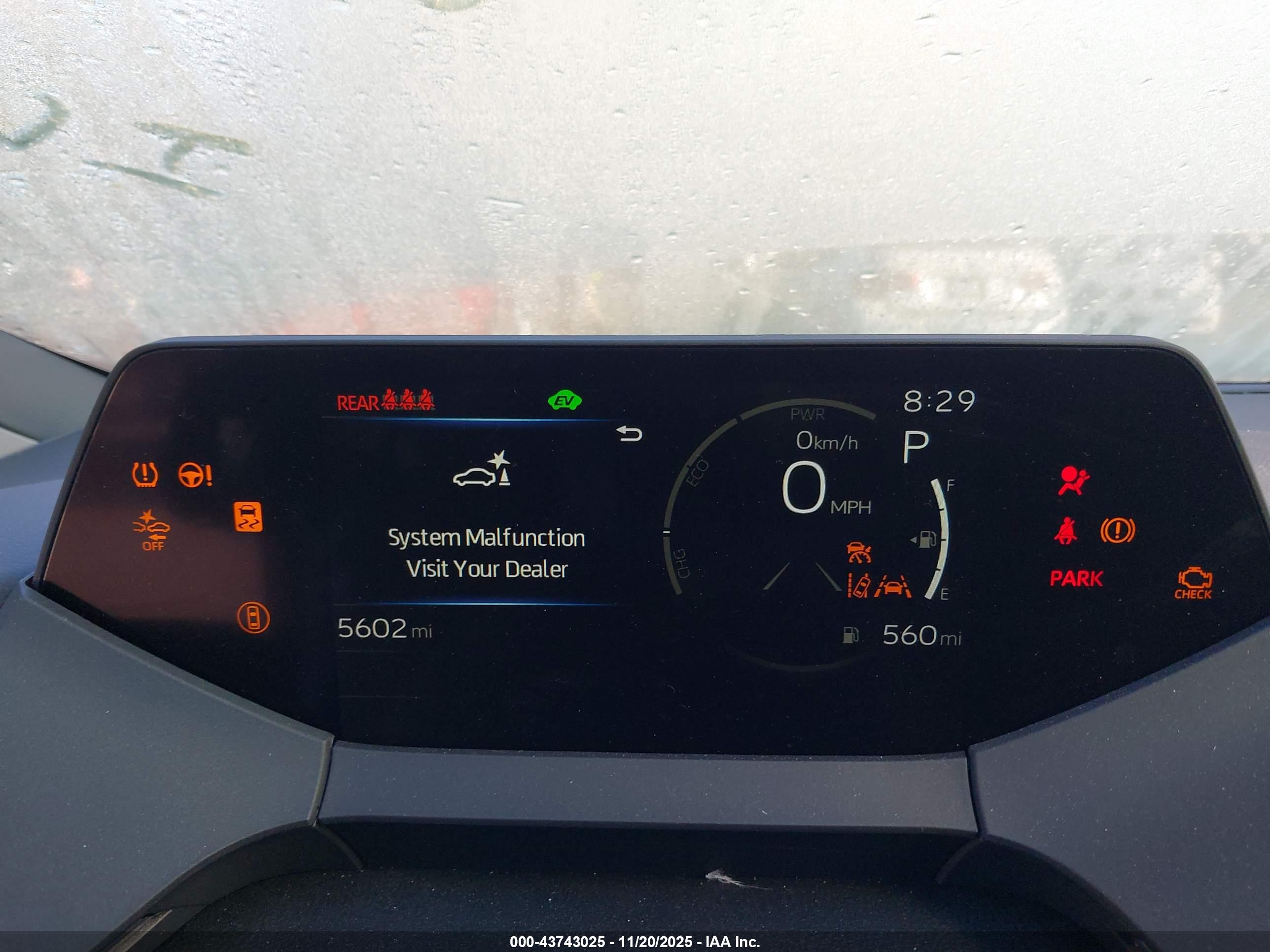 TOYOTA PRIUS image 7