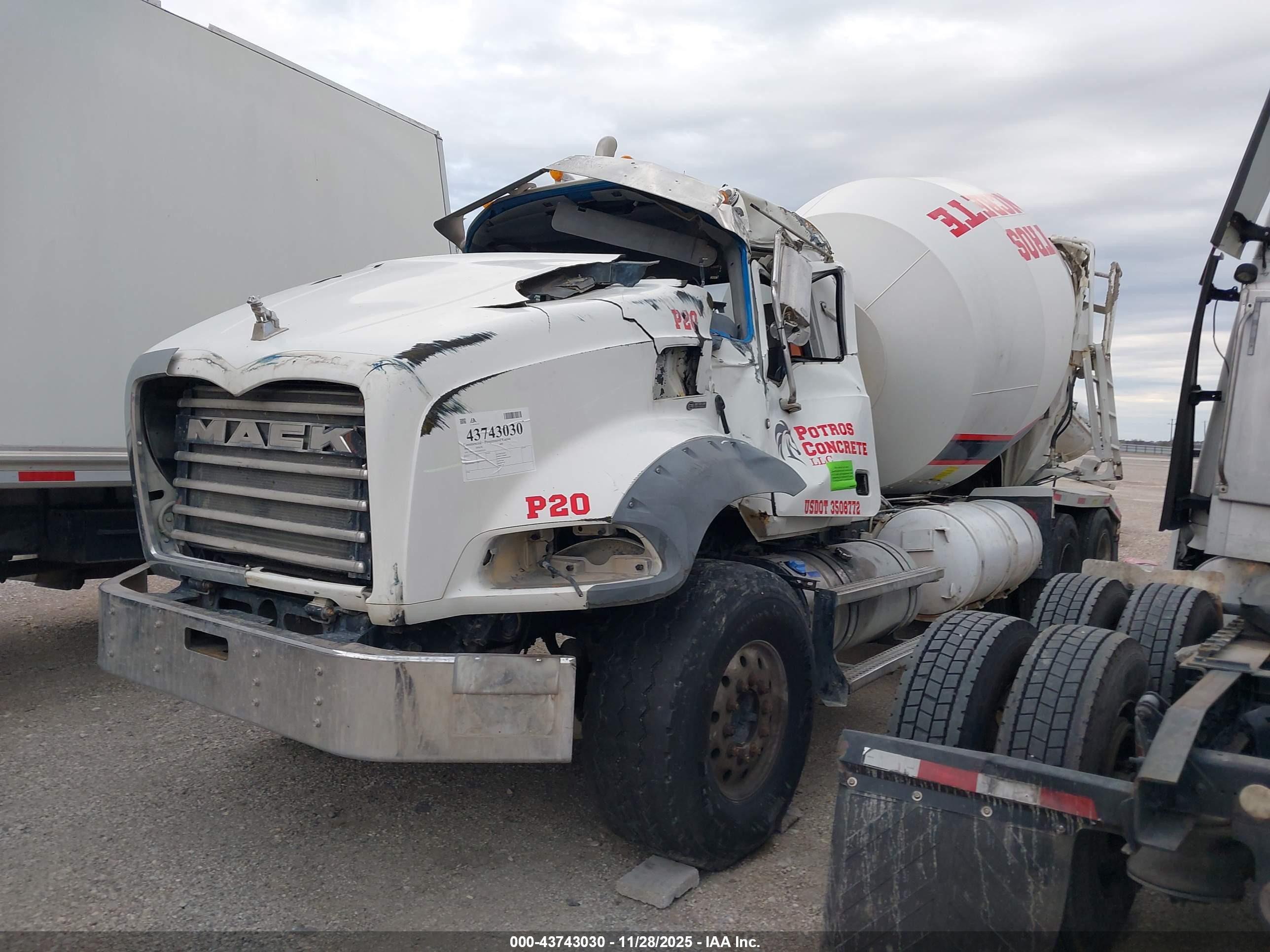MACK 800 image 2