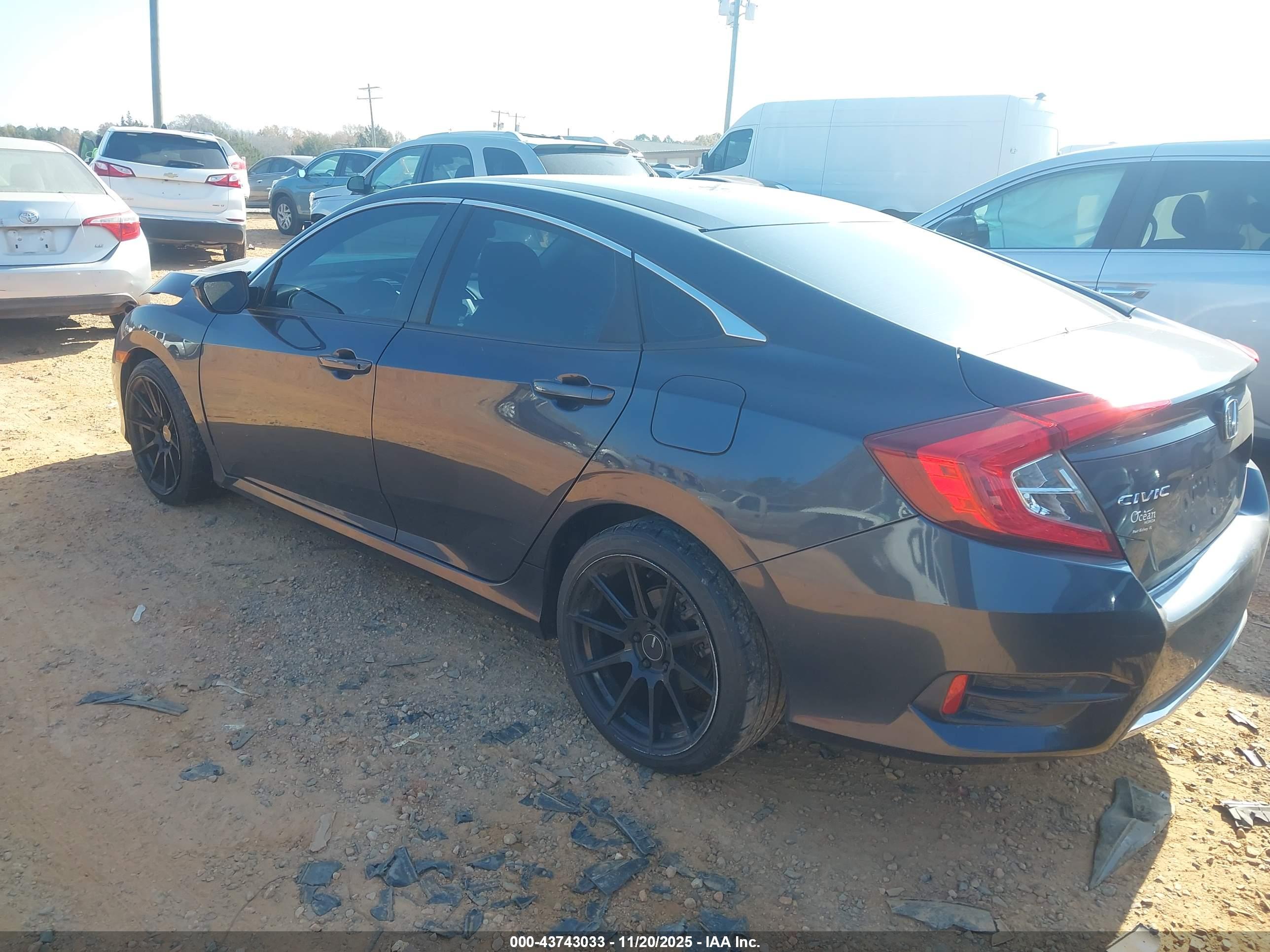 HONDA CIVIC image 3