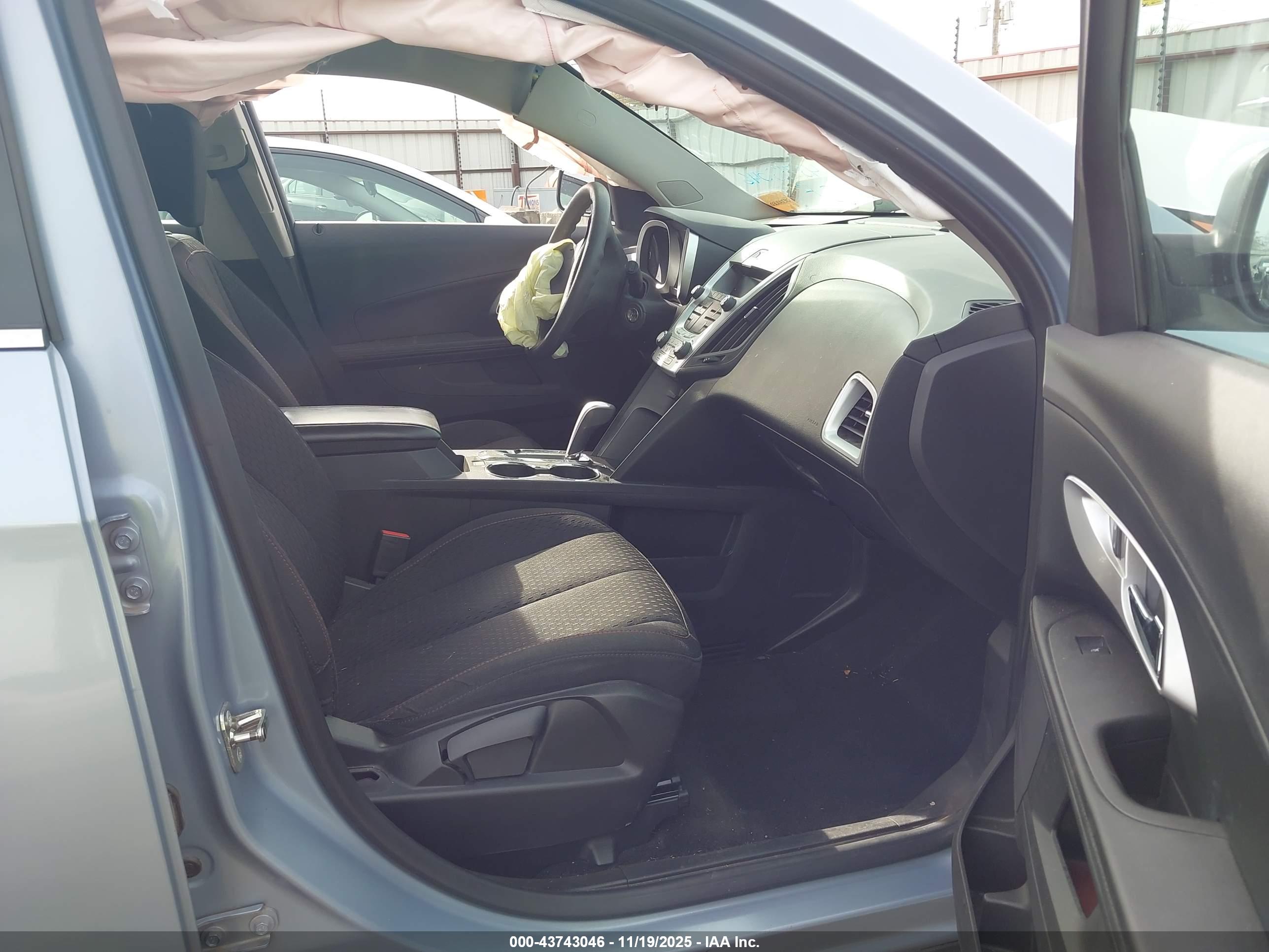 CHEVROLET EQUINOX image 5
