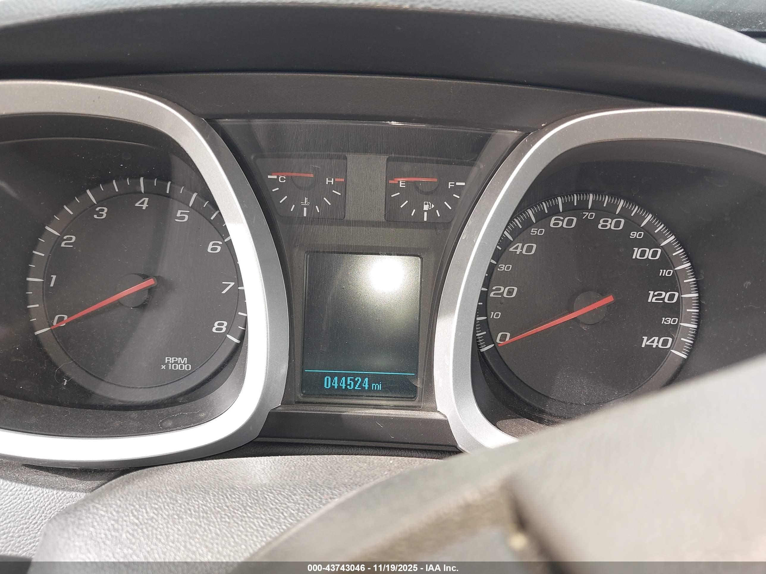 CHEVROLET EQUINOX image 7