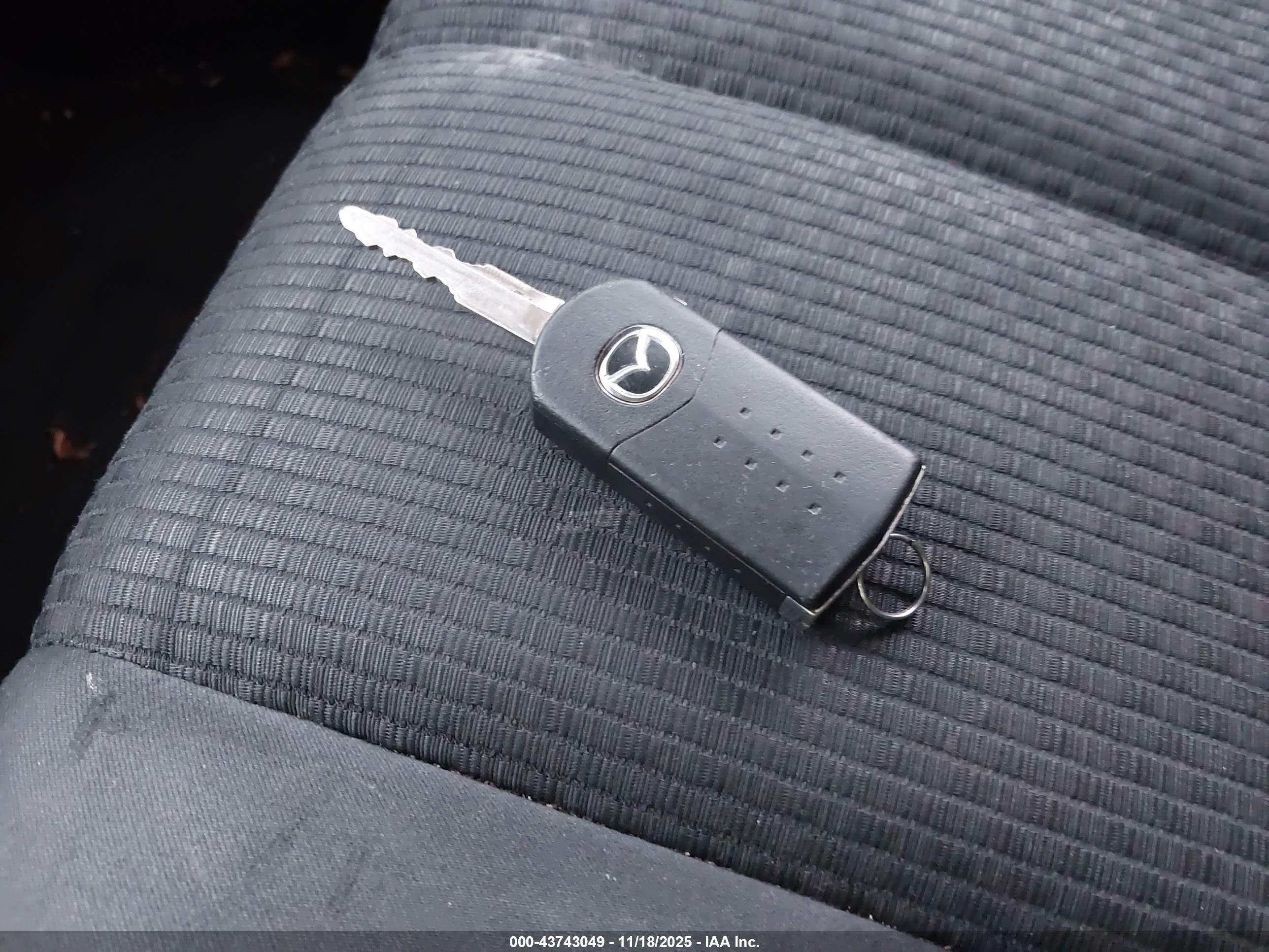 MAZDA MAZDA6 image 11
