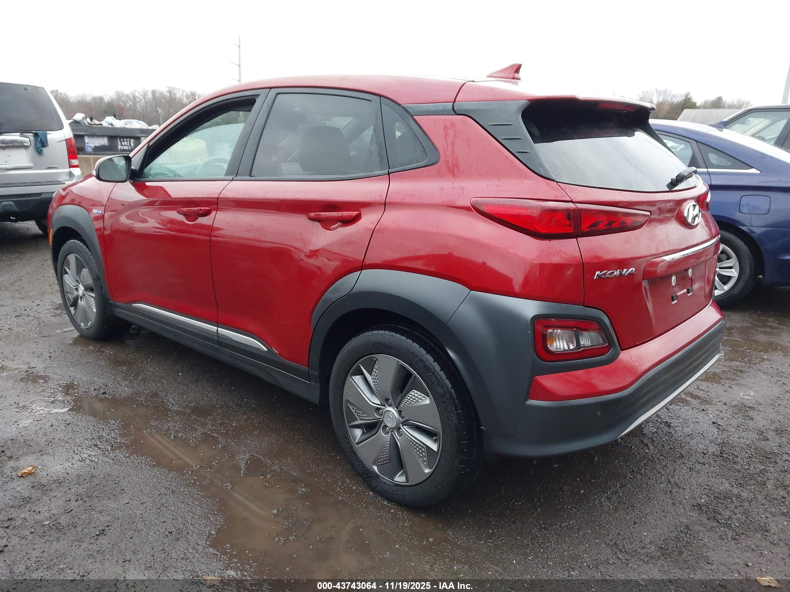 HYUNDAI KONA image 3