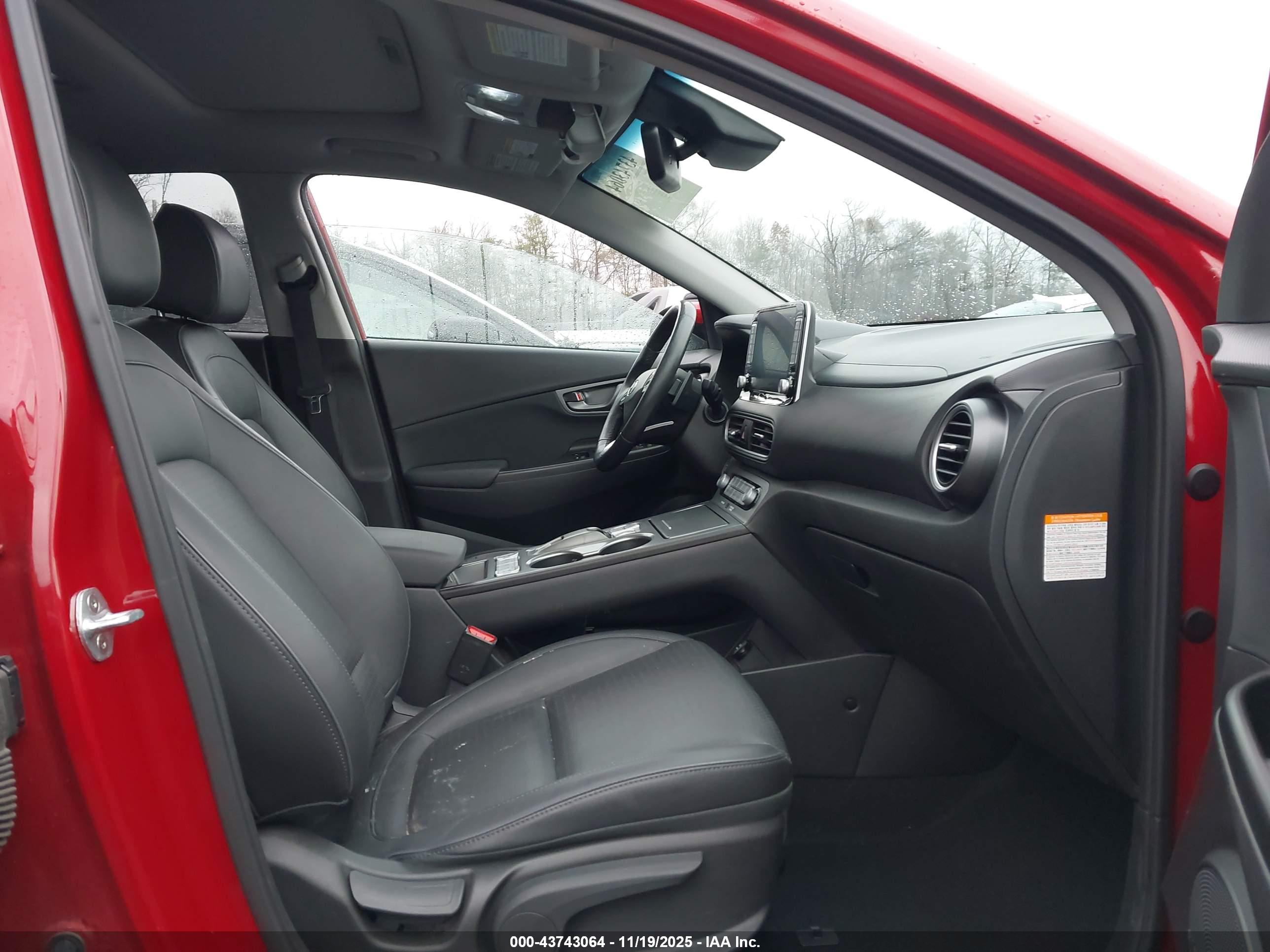 HYUNDAI KONA image 5