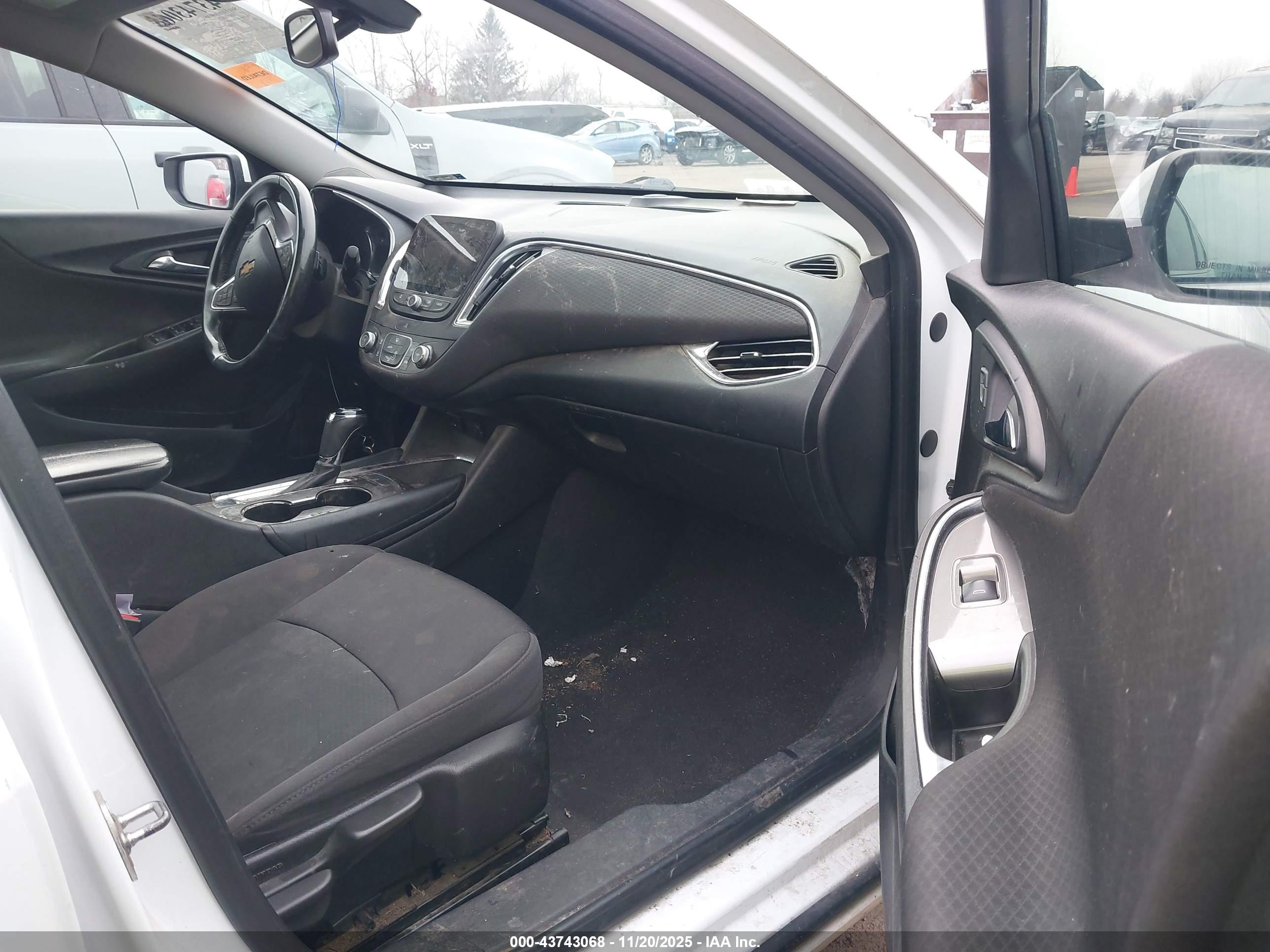 CHEVROLET MALIBU image 5