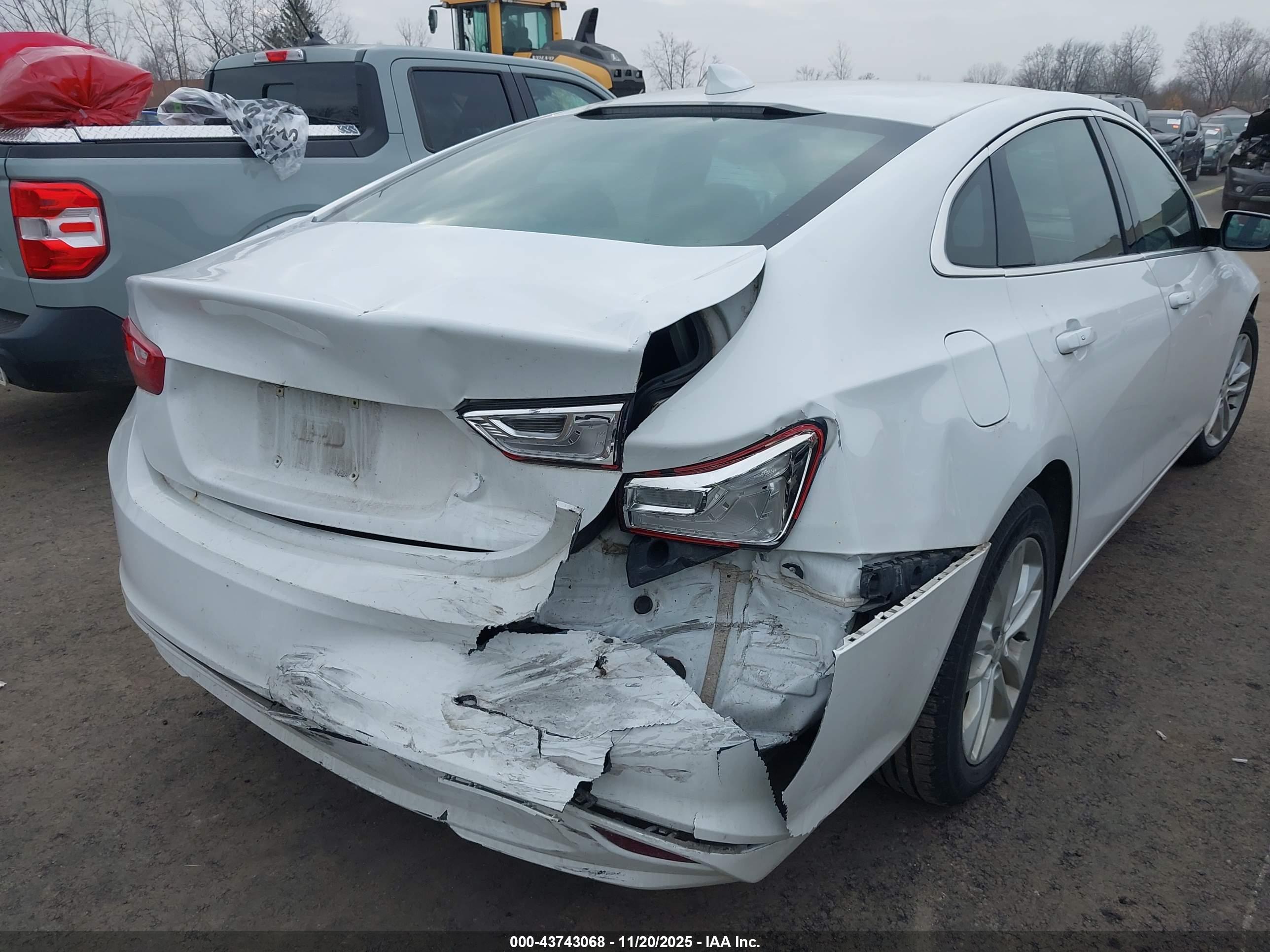 CHEVROLET MALIBU image 6