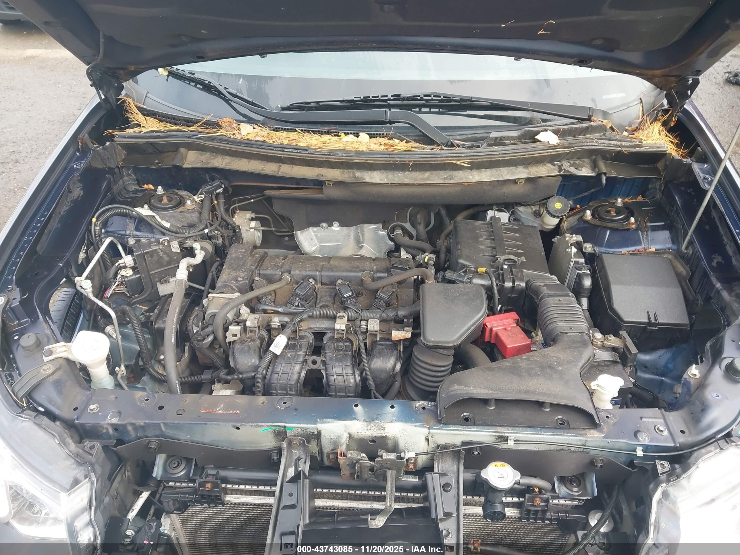 MITSUBISHI OUTLANDER image 10
