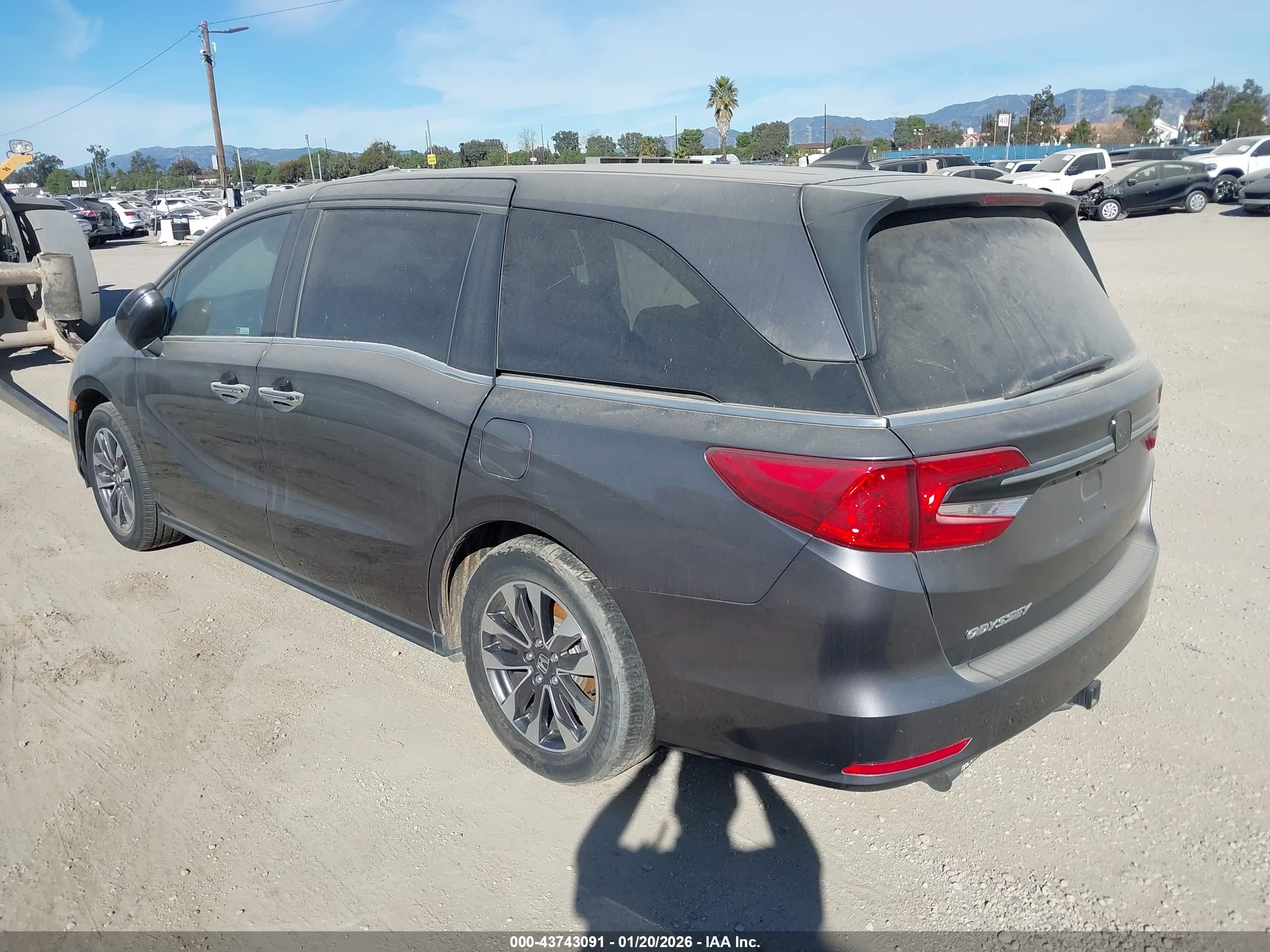 HONDA ODYSSEY image 3
