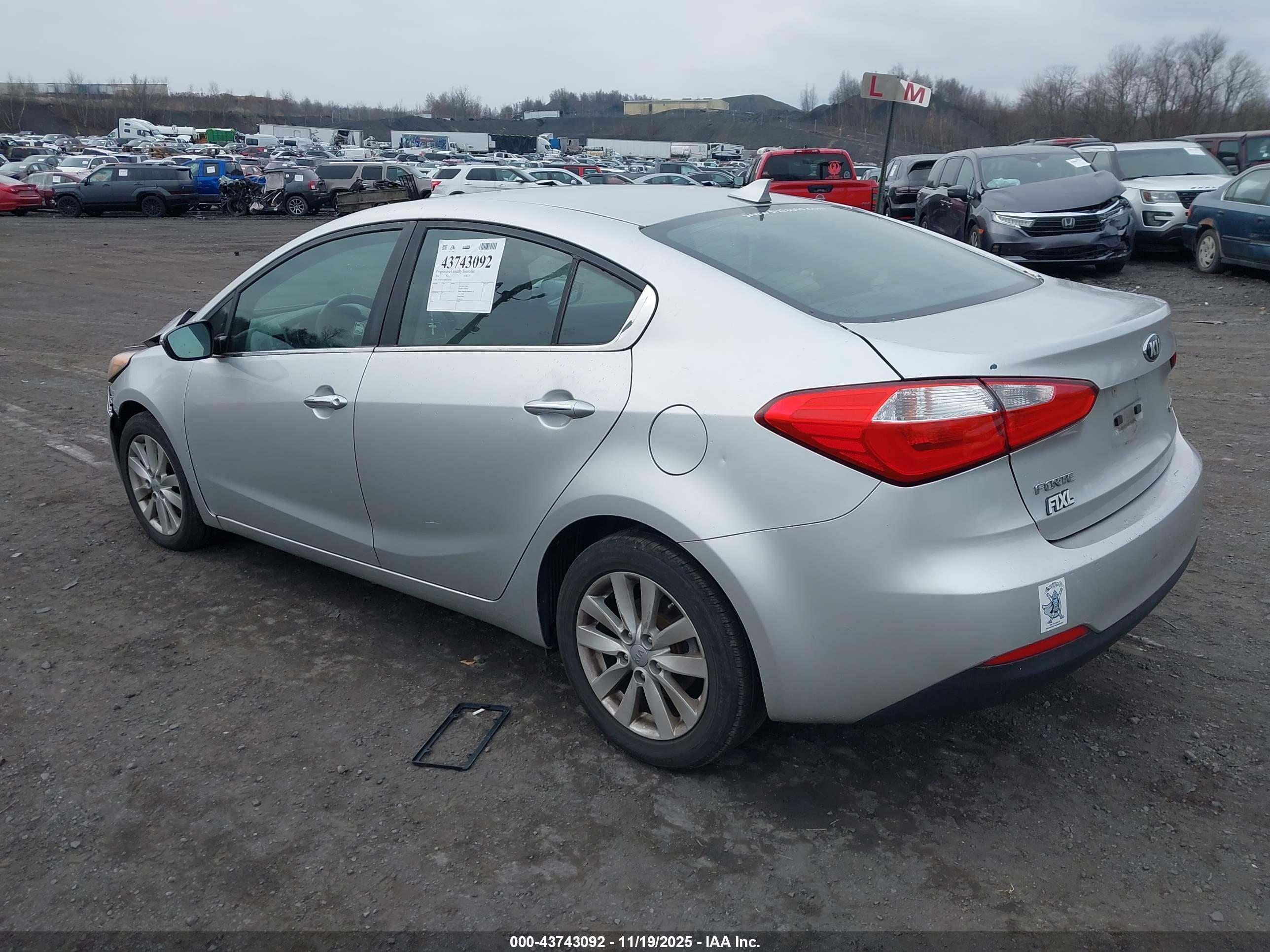 KIA FORTE image 3