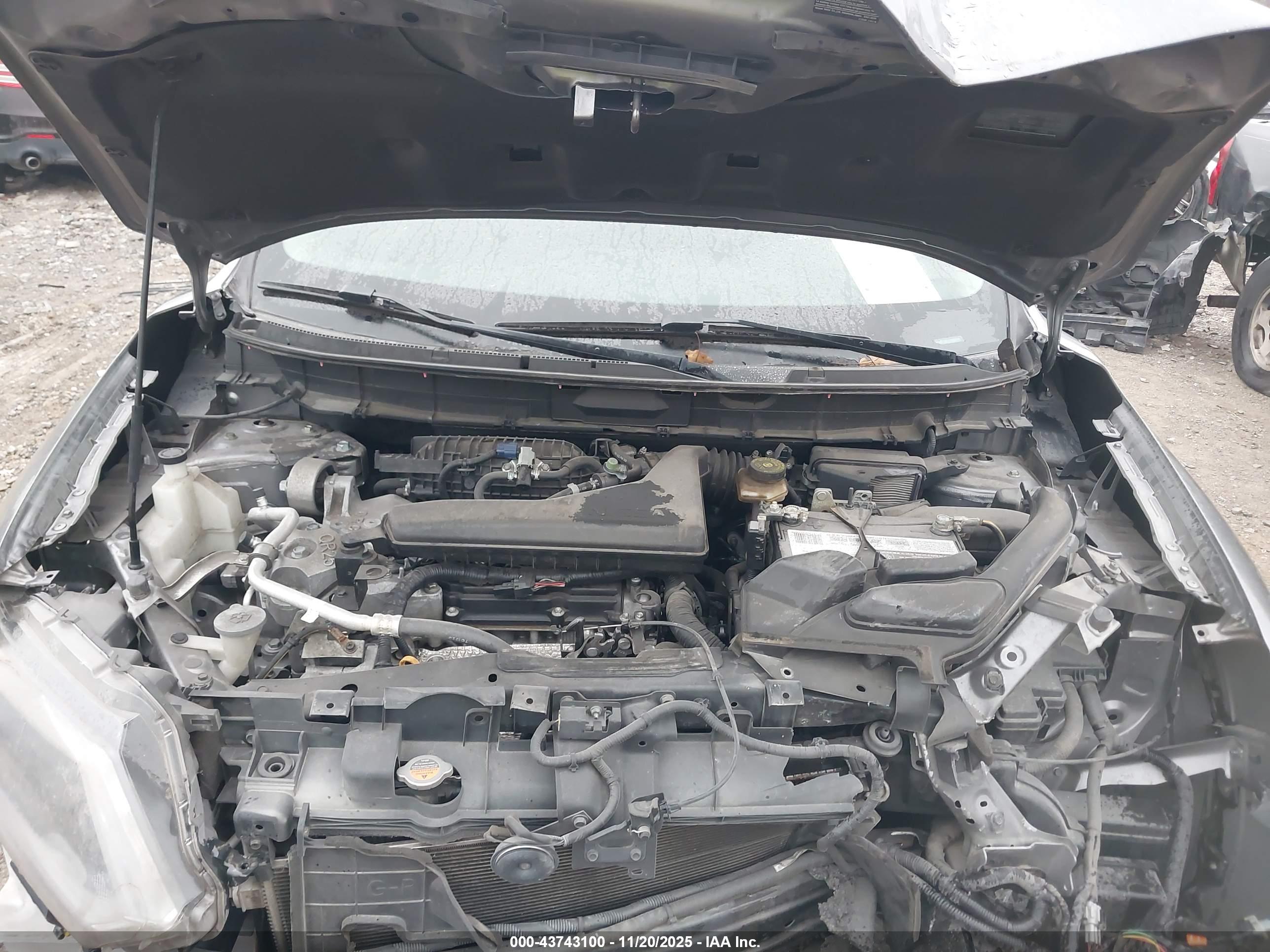 NISSAN ROGUE image 10