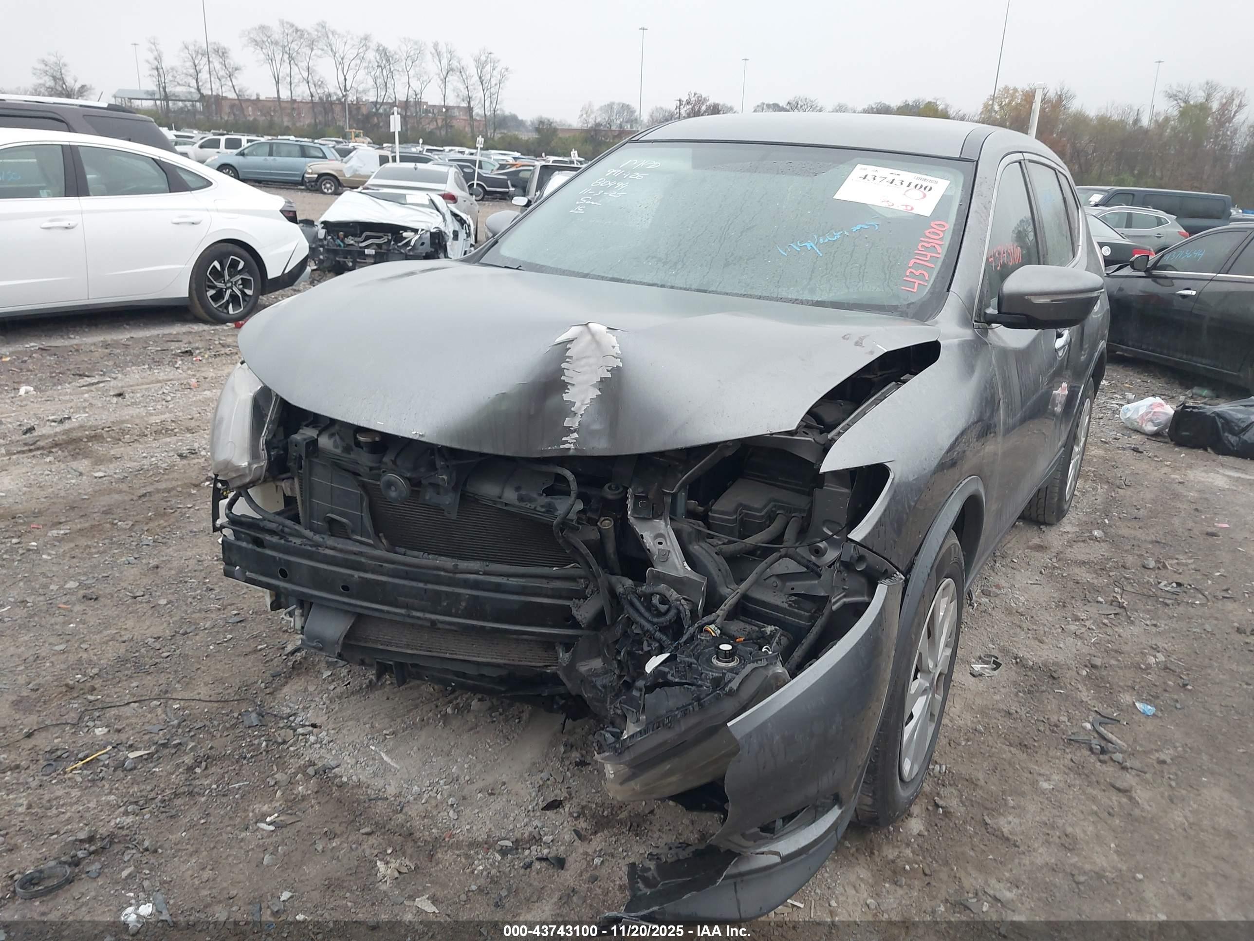 NISSAN ROGUE image 6