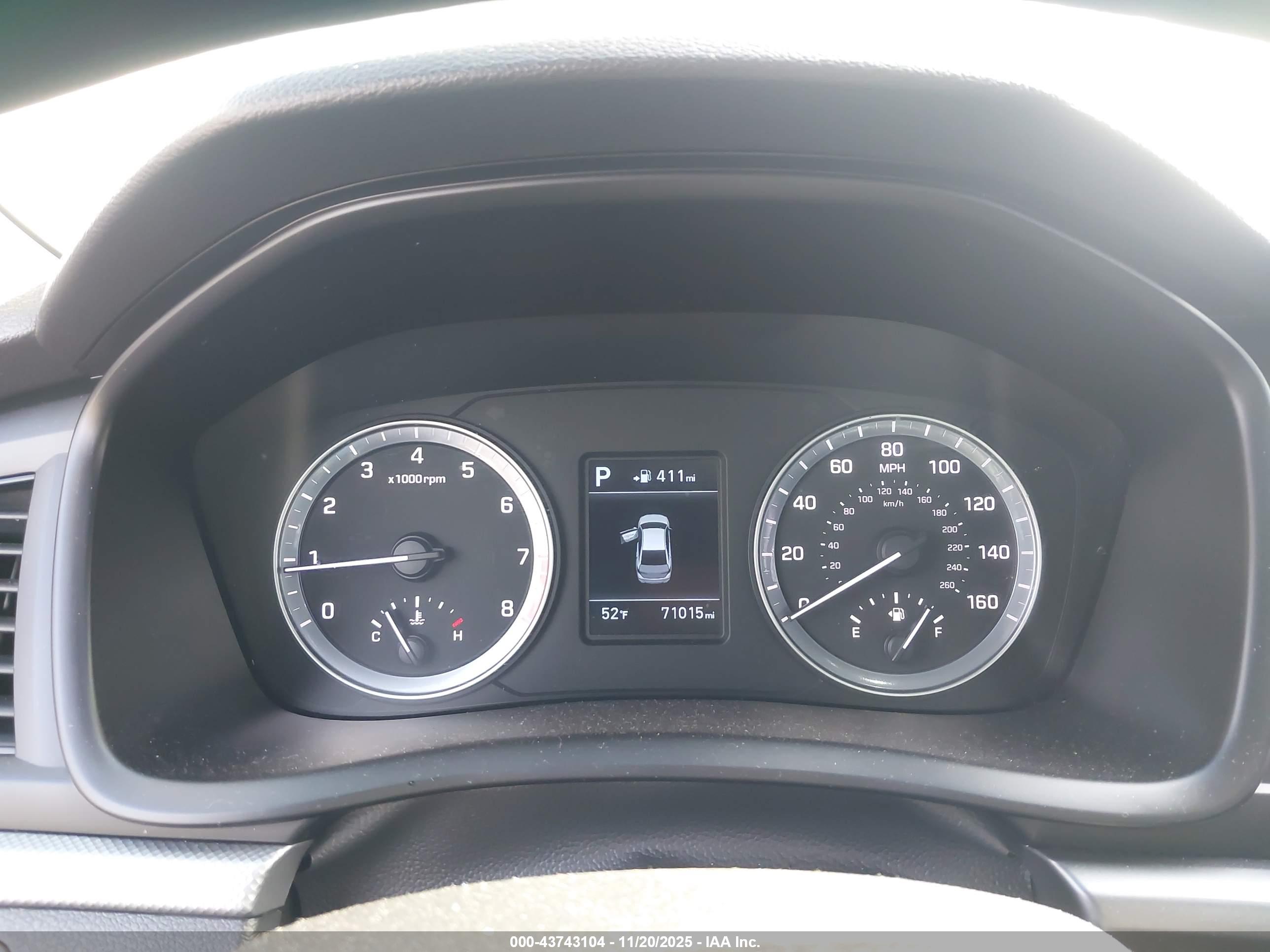 HYUNDAI SONATA image 7