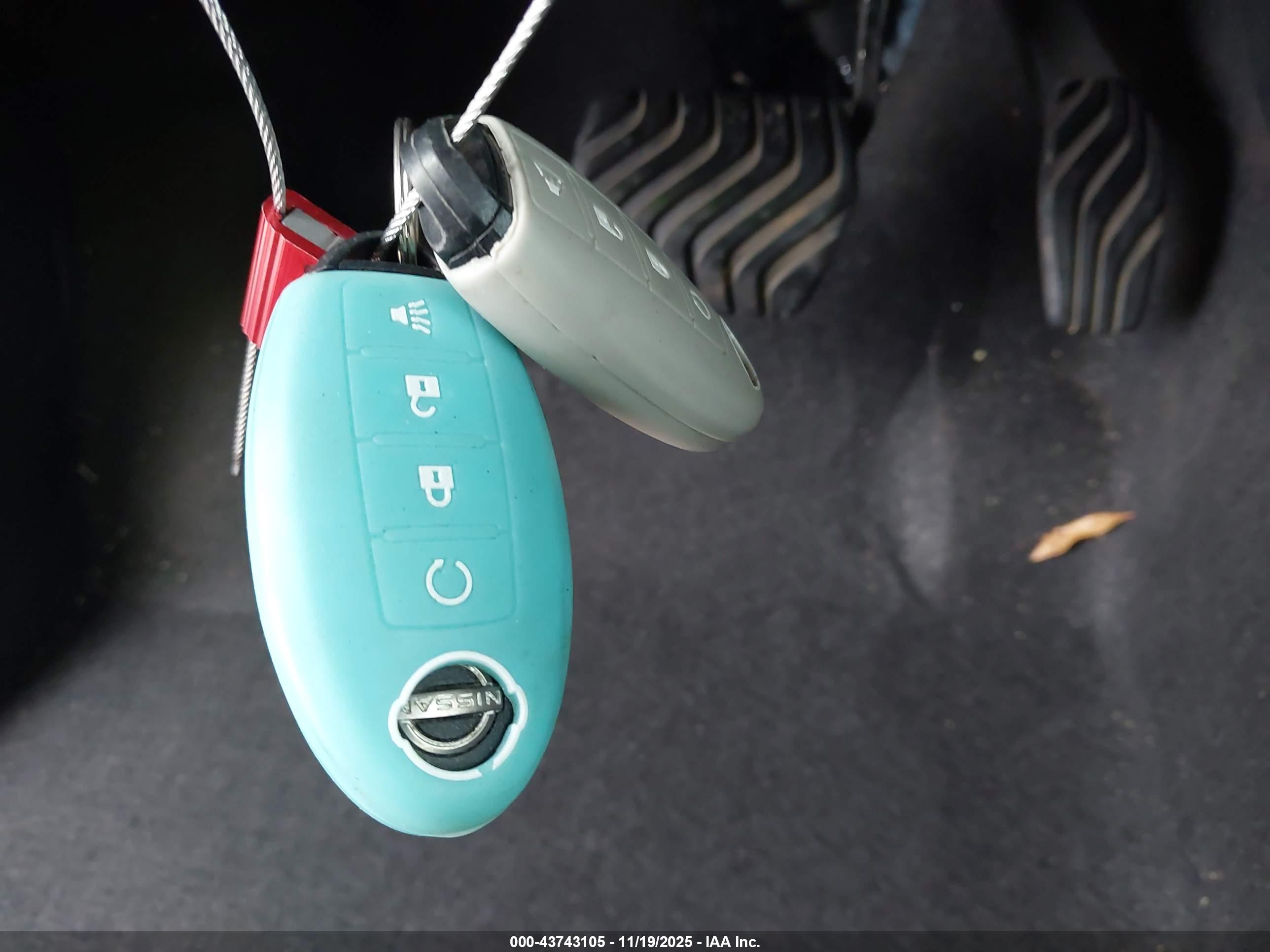 NISSAN KICKS image 11