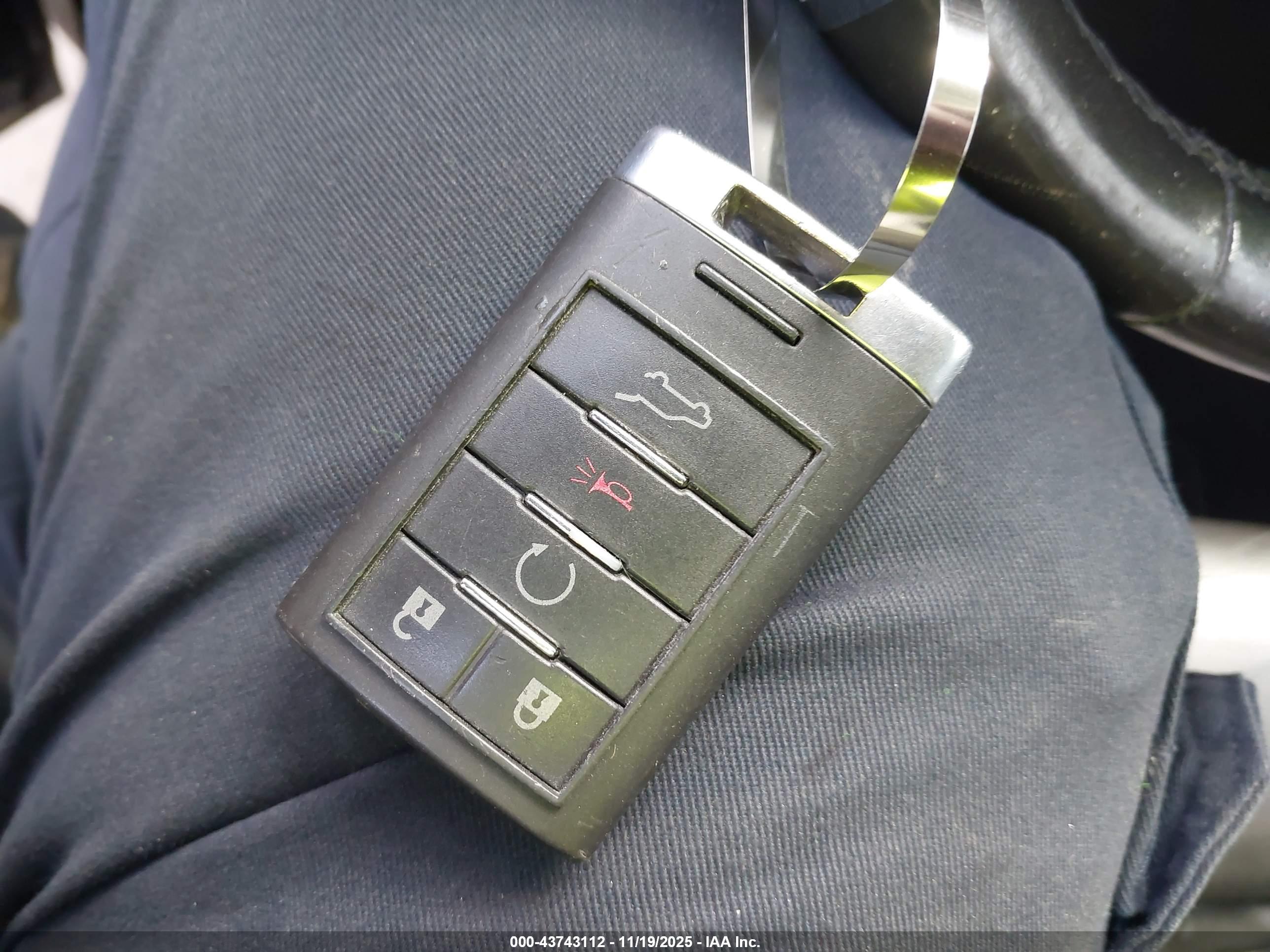 CADILLAC SRX image 11
