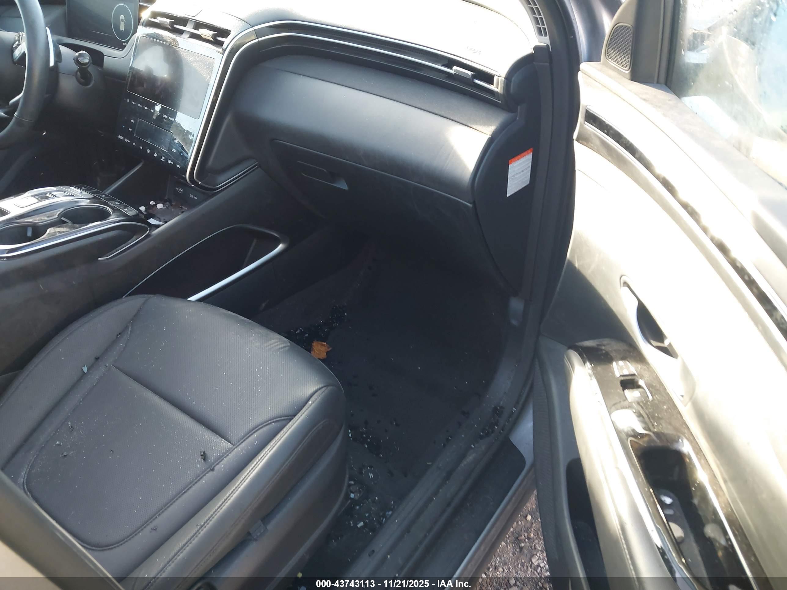 HYUNDAI TUCSON image 5