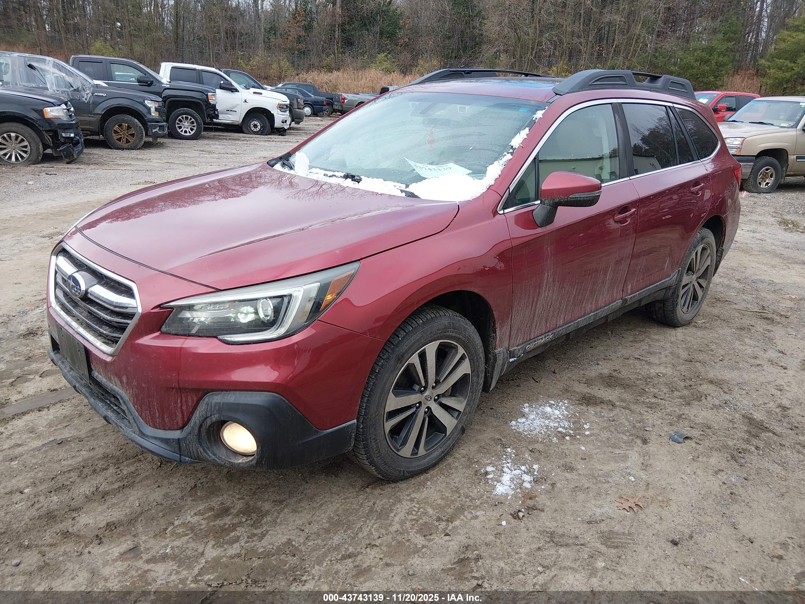 SUBARU OUTBACK image 2