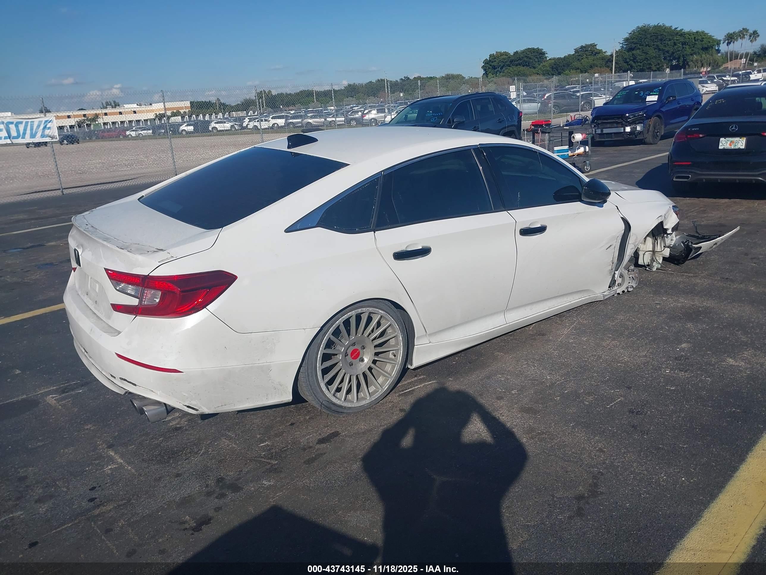 HONDA ACCORD image 4