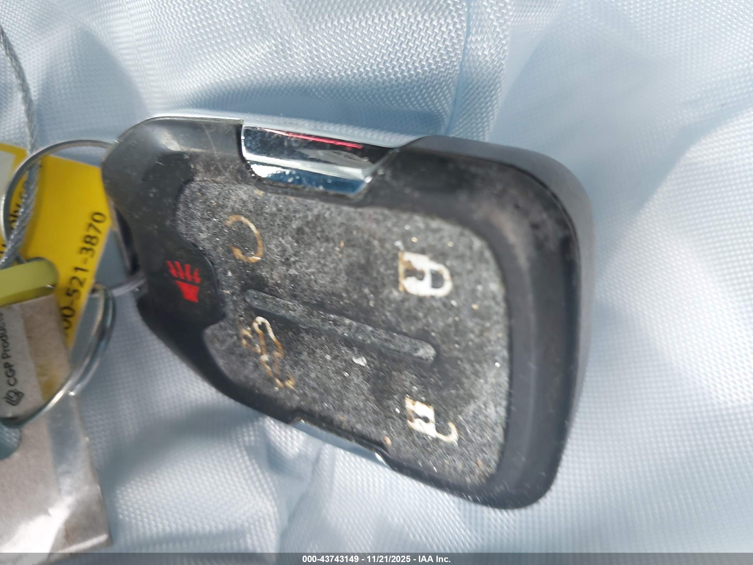 CHEVROLET SILVERADO image 11