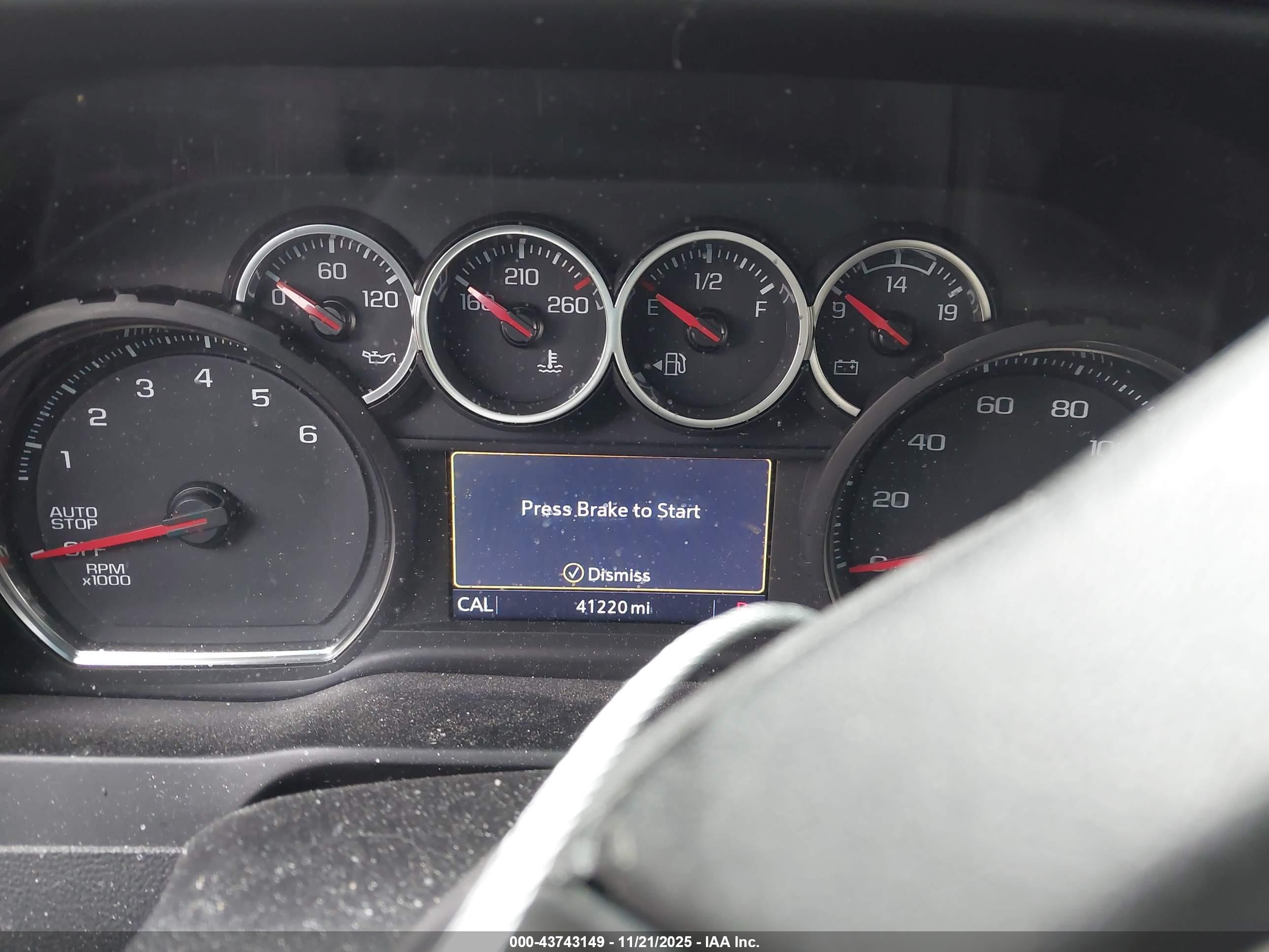 CHEVROLET SILVERADO image 7