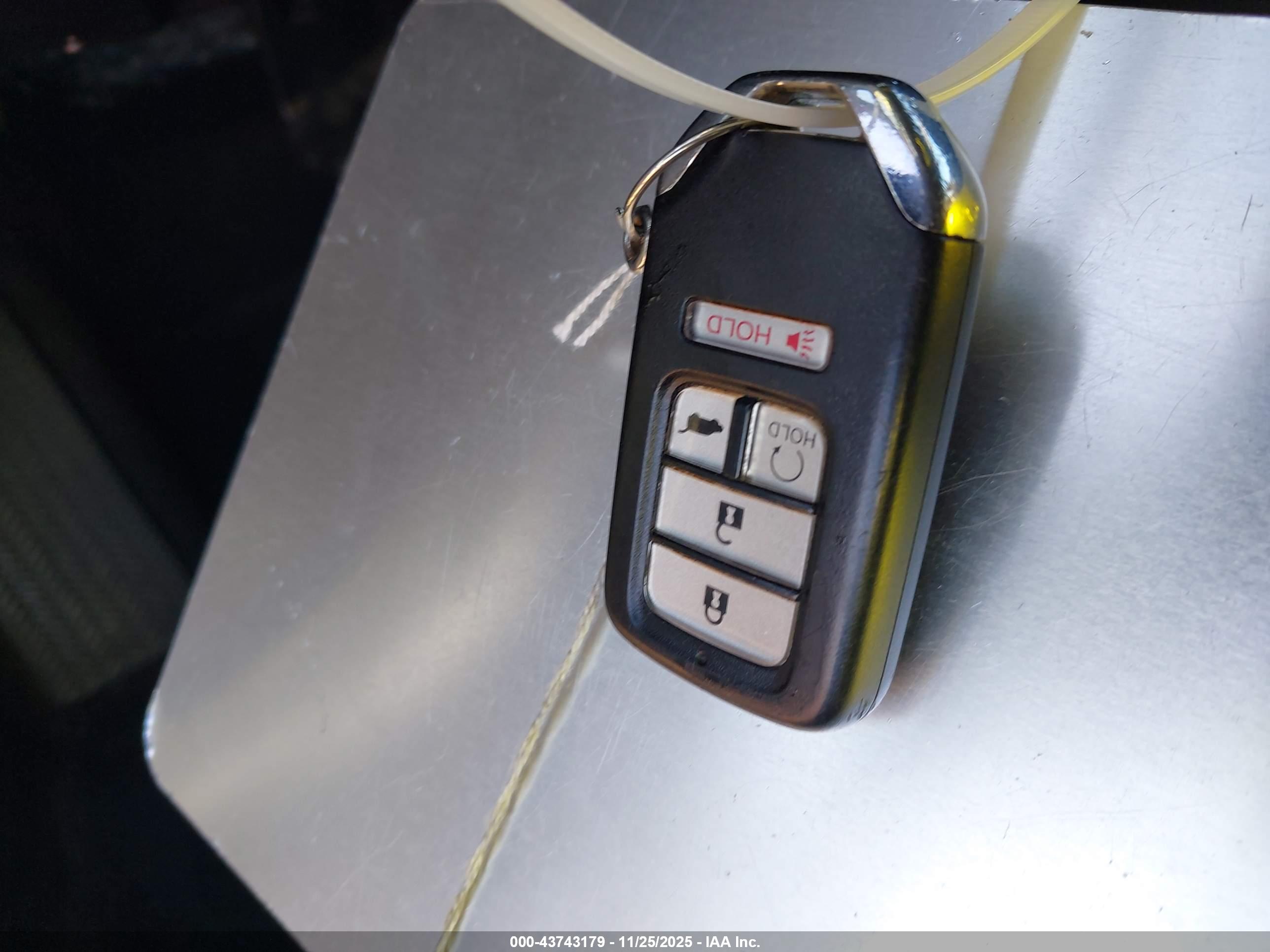 HONDA CIVIC image 11